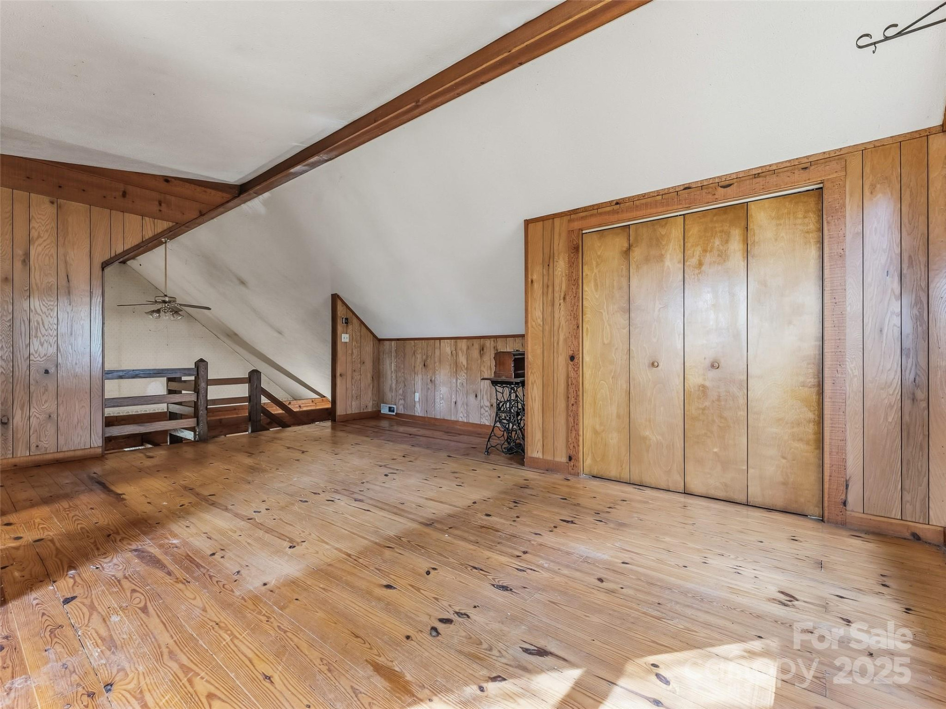 6130 Howard Gap Road - Photo 14