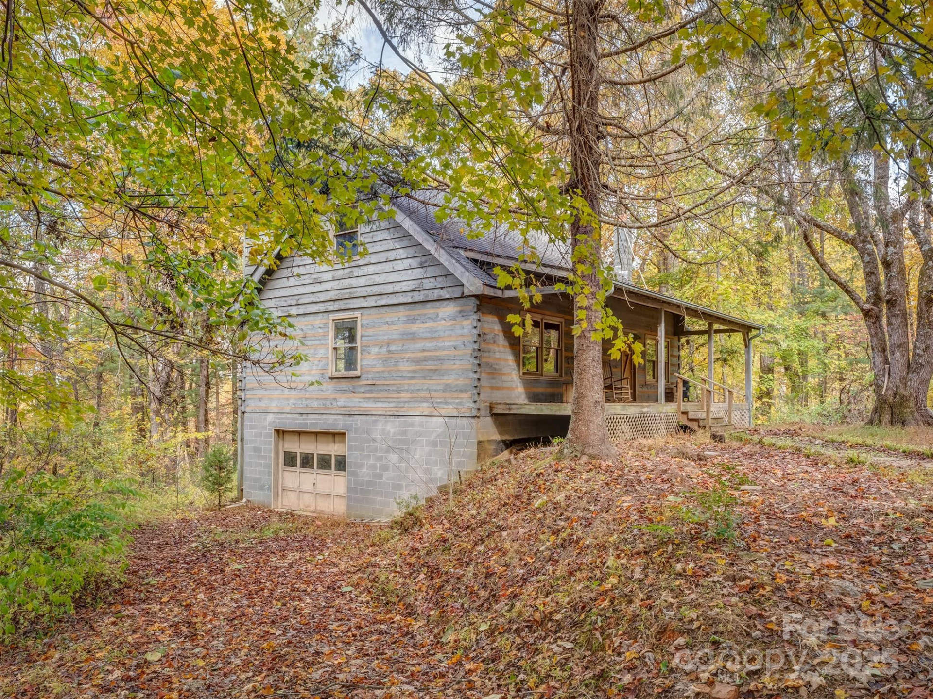 6130 Howard Gap Road - Photo 21