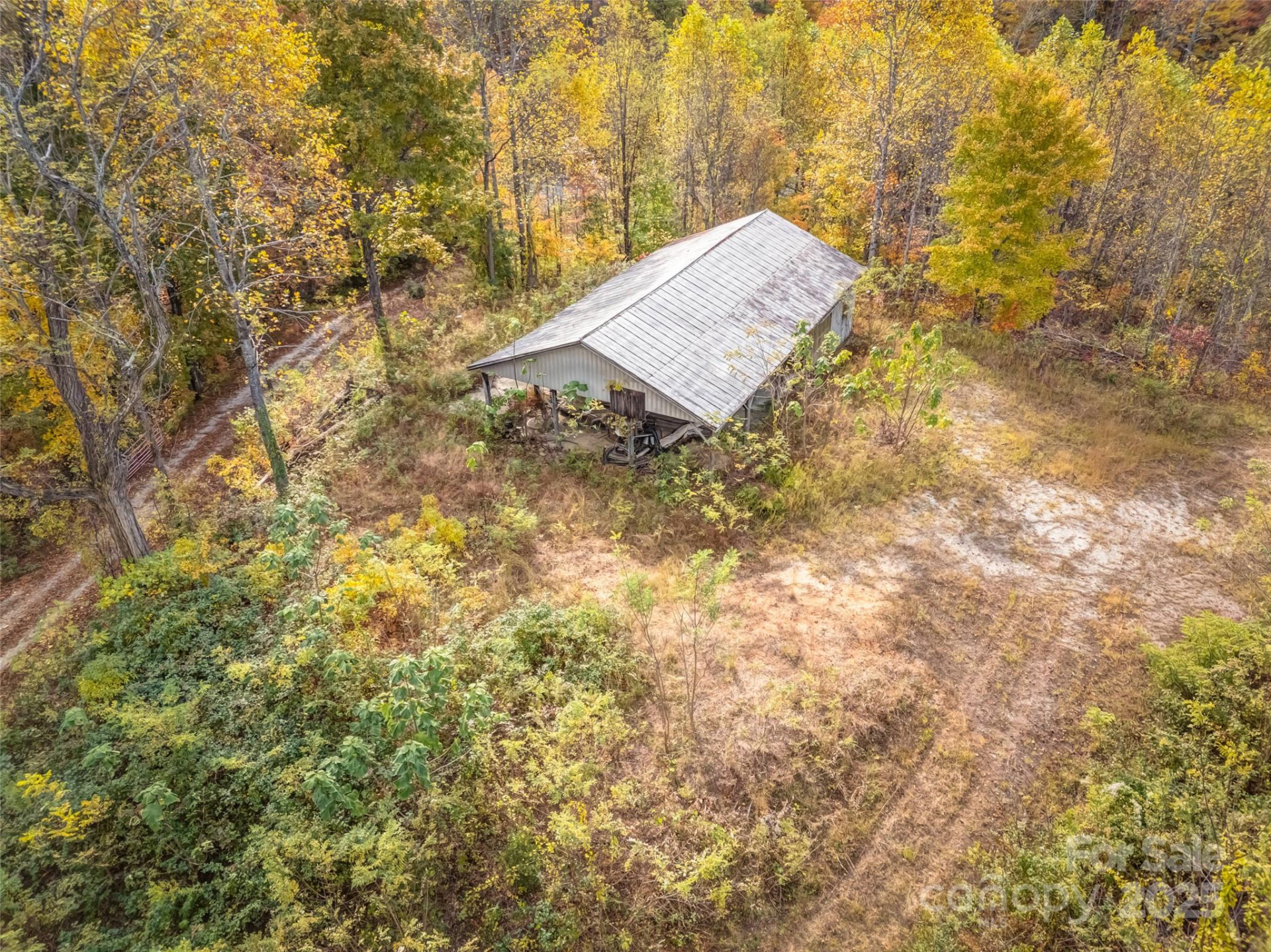 6130 Howard Gap Road - Photo 23