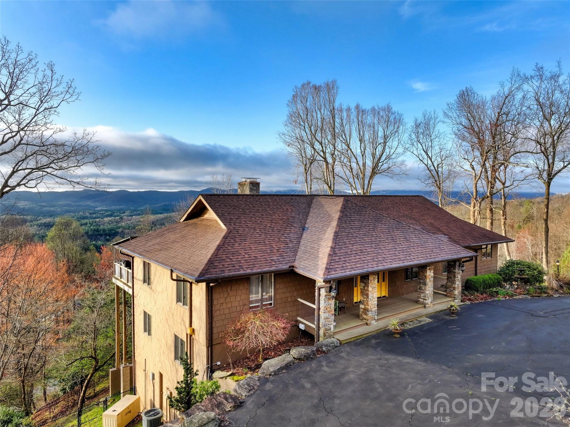 300 Roberts Drive - Photo 2