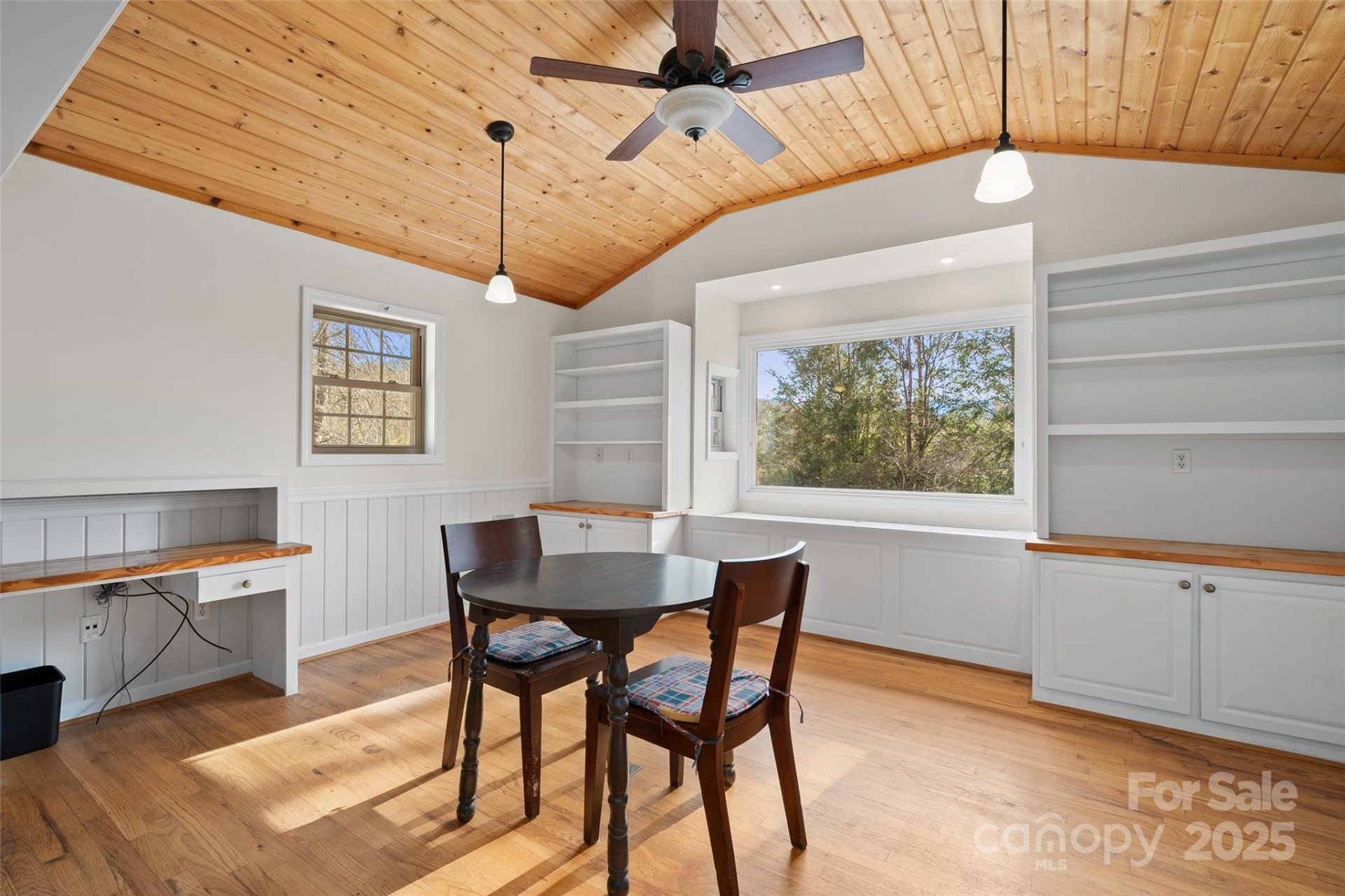 233 Rolling Drive - Photo 13