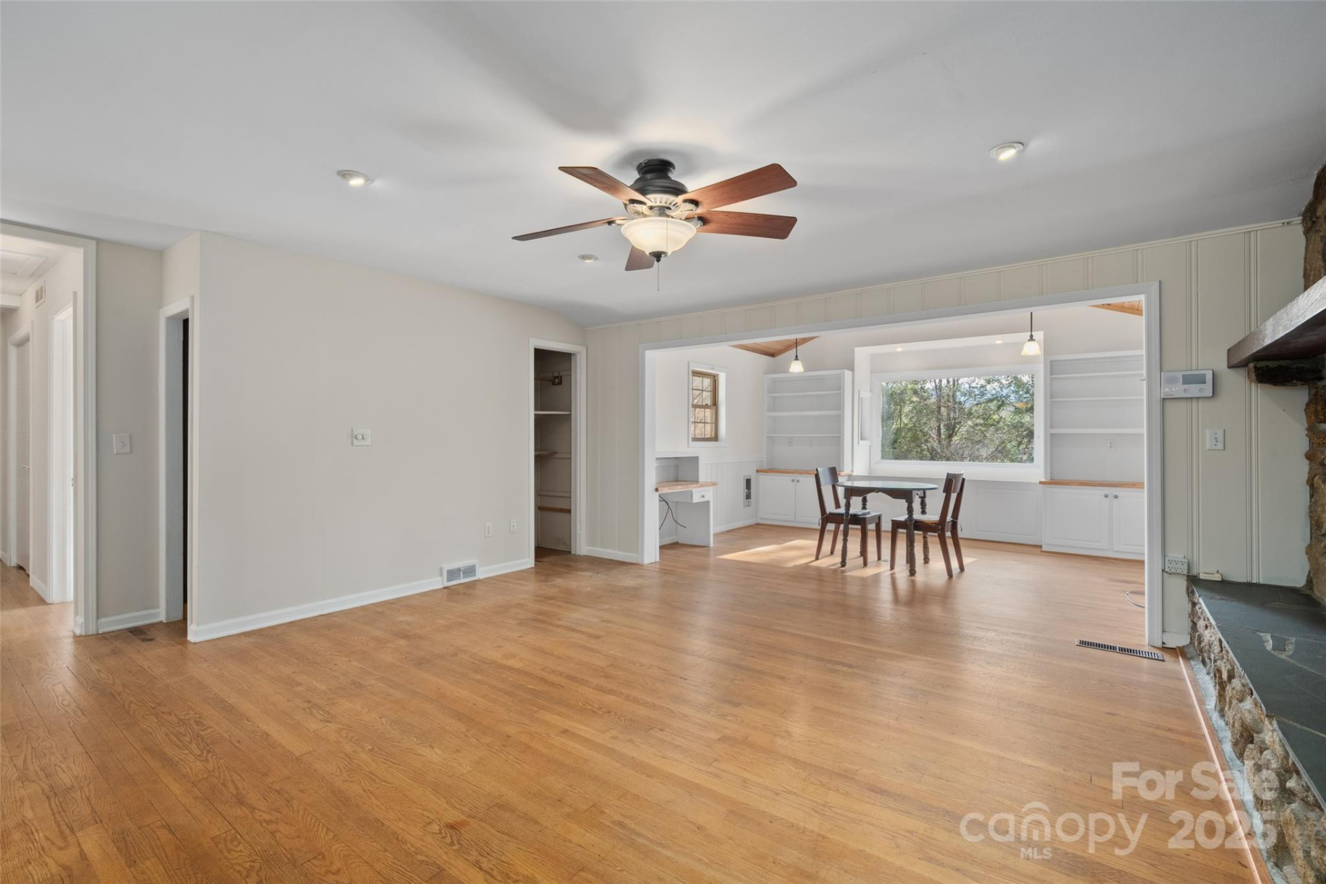 233 Rolling Drive - Photo 14