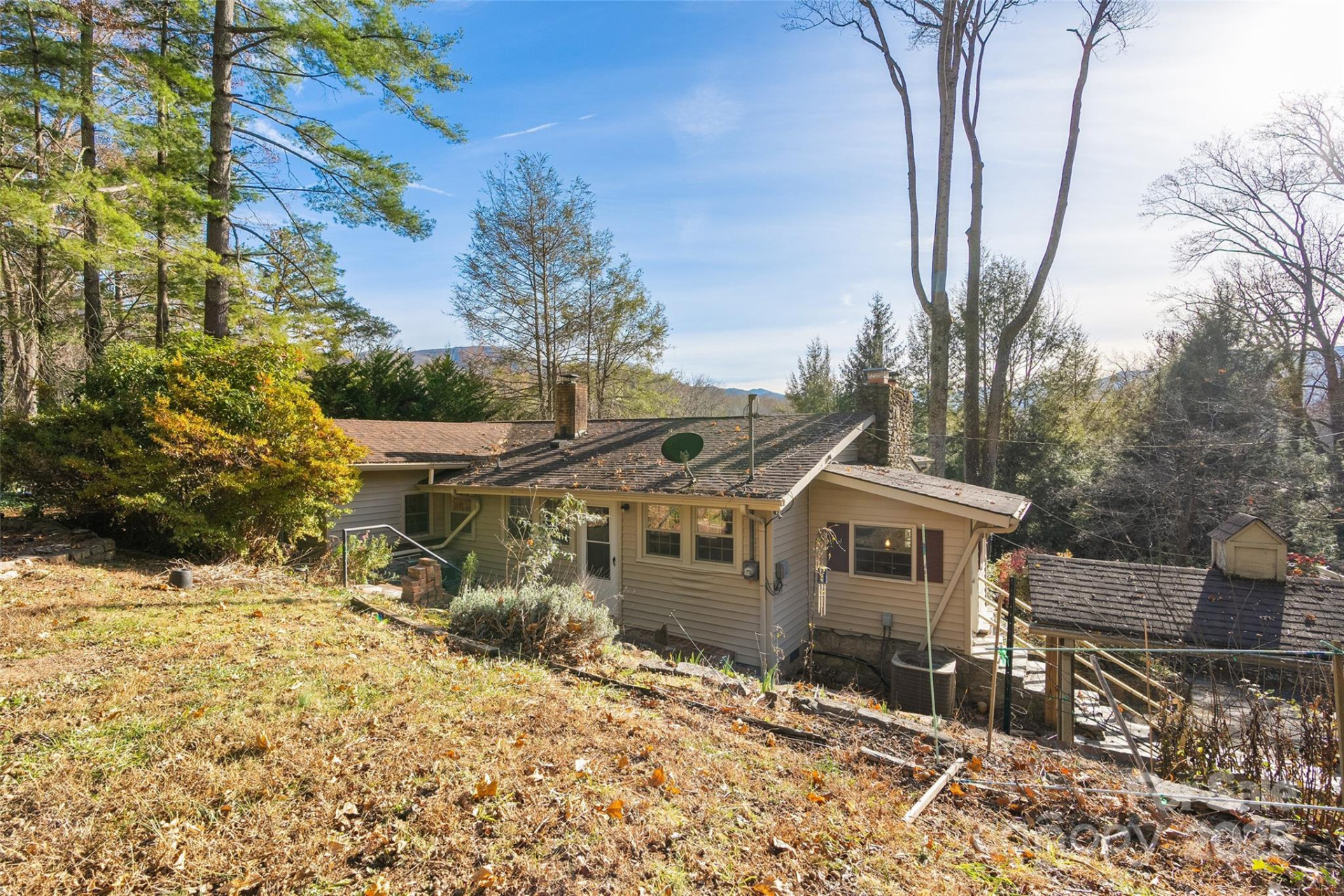 233 Rolling Drive - Photo 32