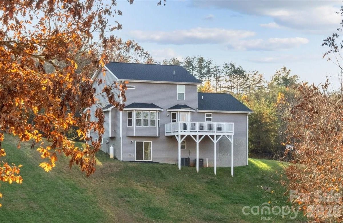 9 Old Amber Drive