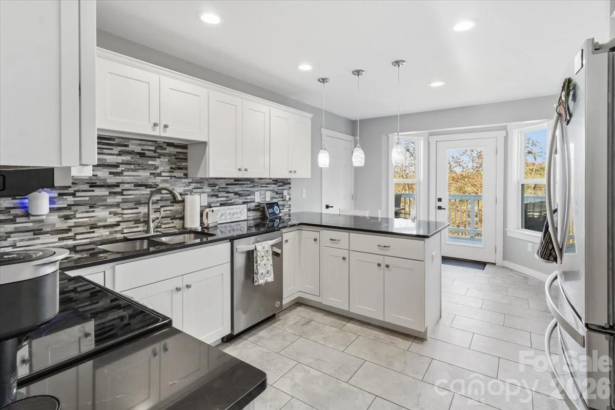 9 Old Amber Drive - Photo 15