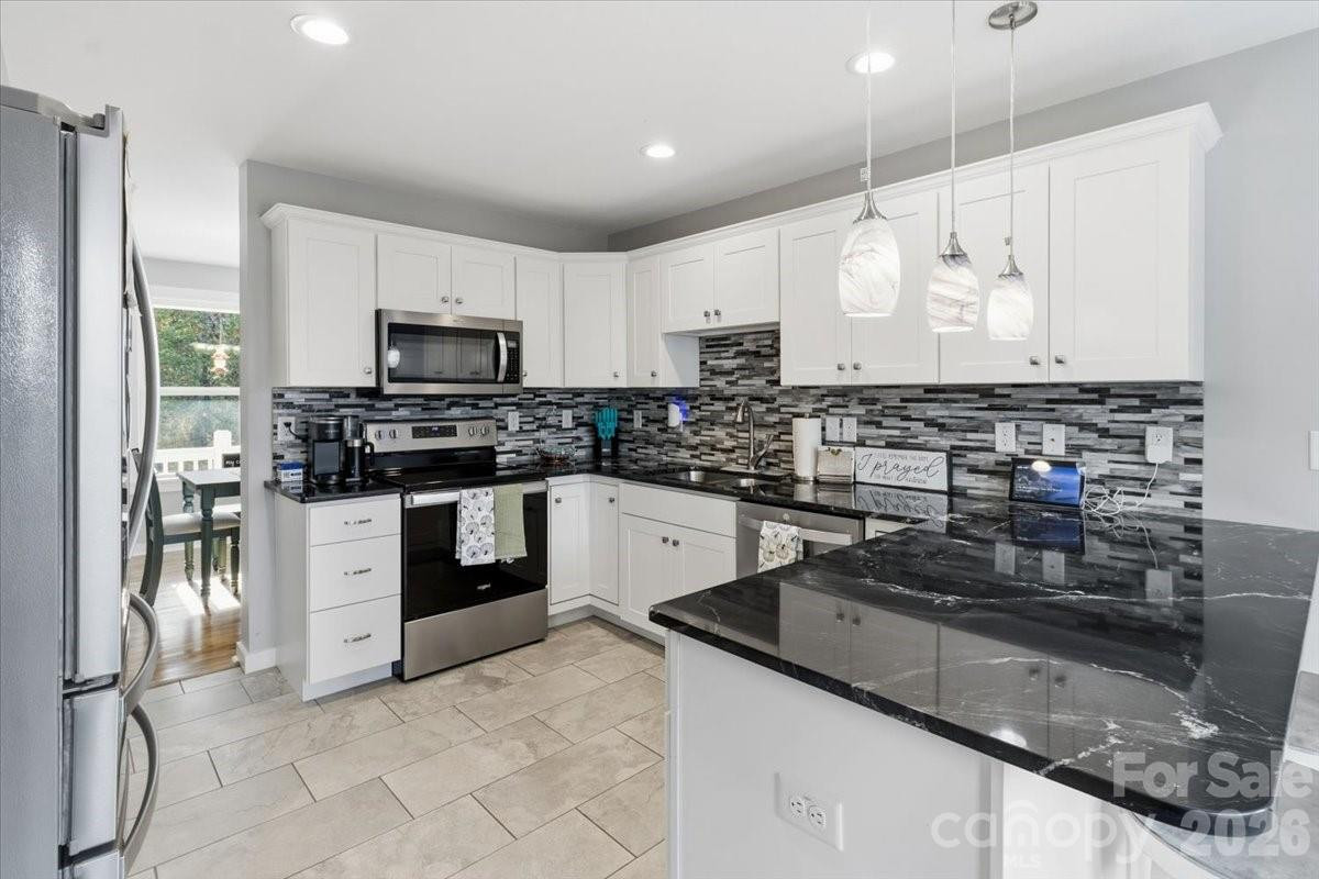 9 Old Amber Drive - Photo 16