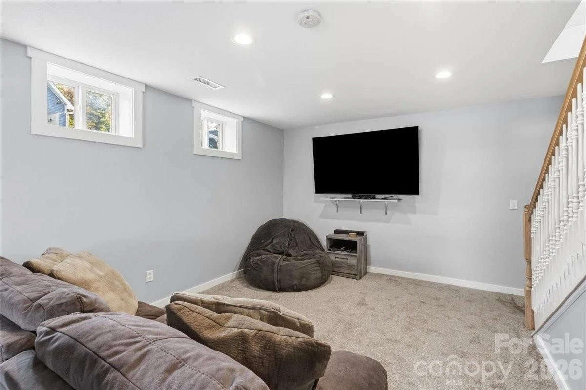 9 Old Amber Drive - Photo 38