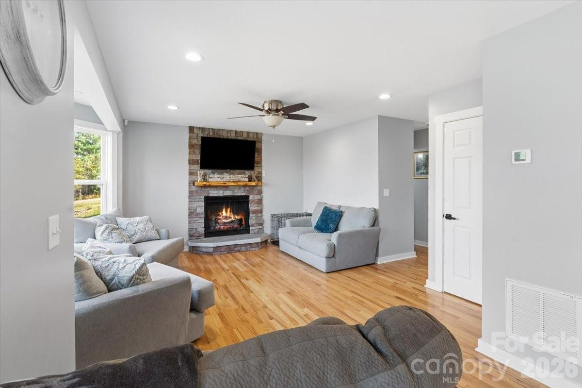 9 Old Amber Drive - Photo 7