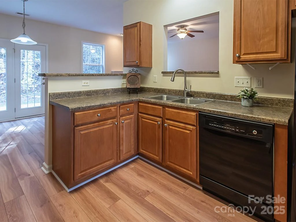 28 Stone River Drive - Photo 11