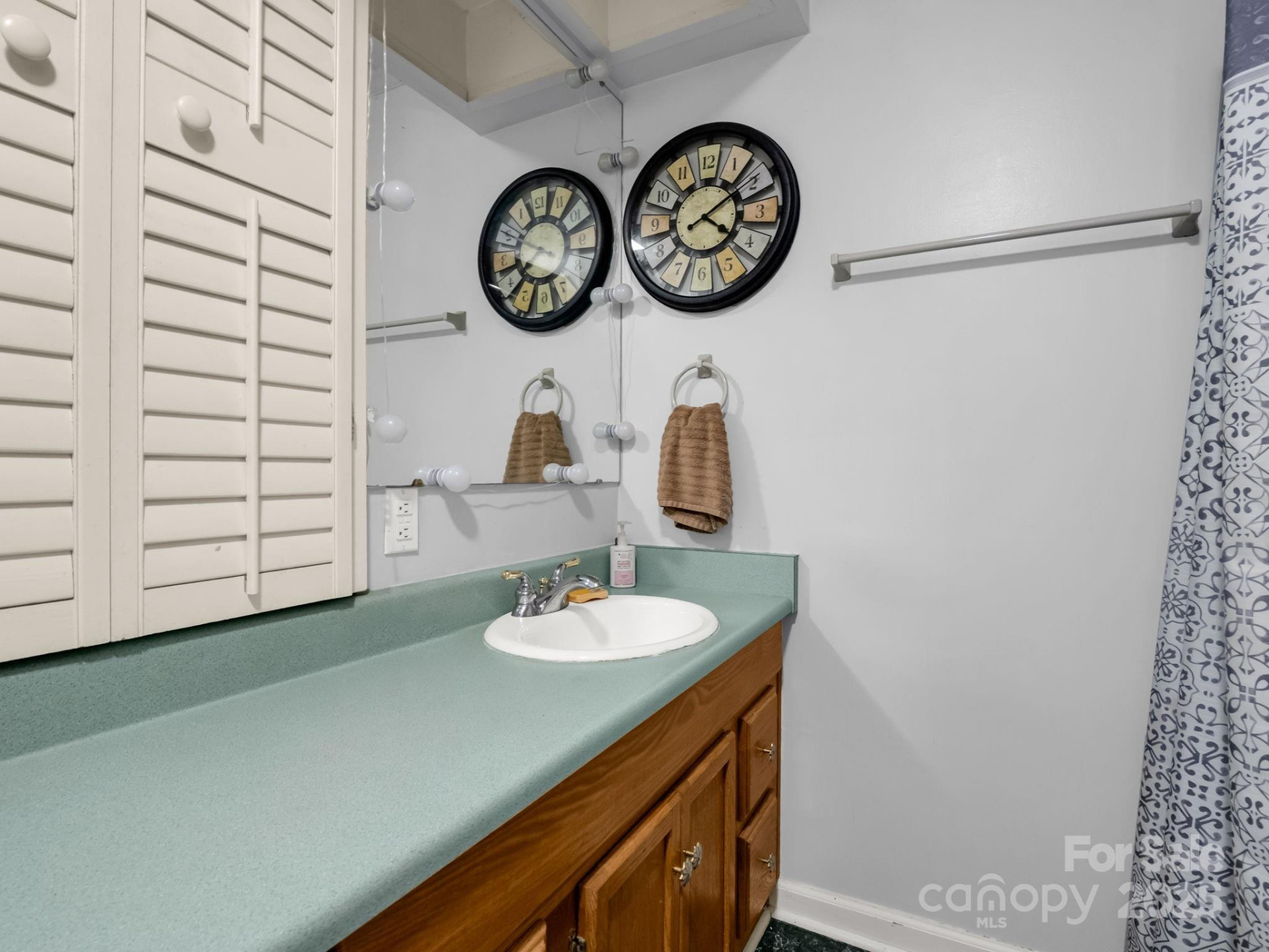 104 Little Falls Drive - Photo 17