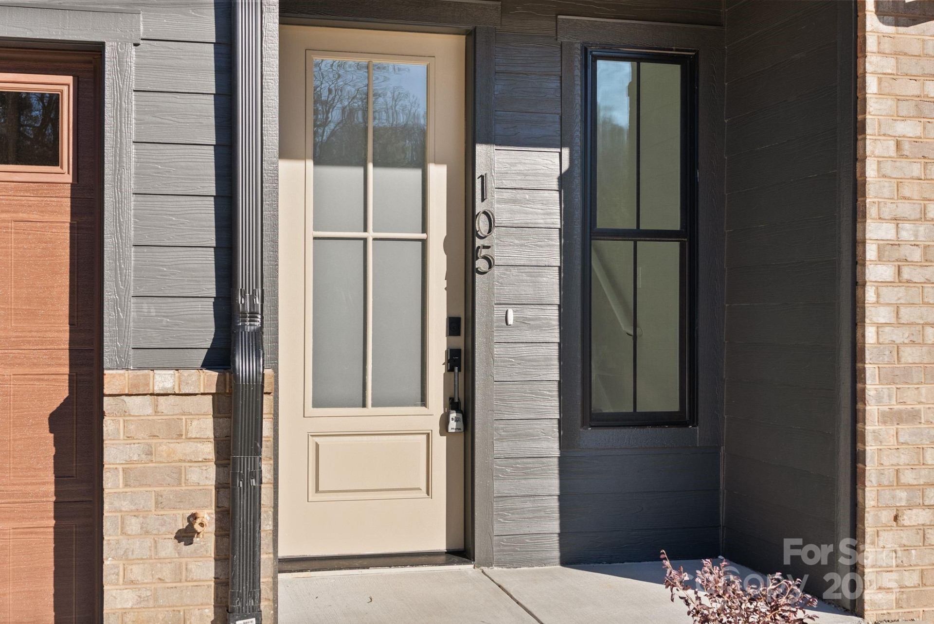 105 Collin Place #2 - Photo 2