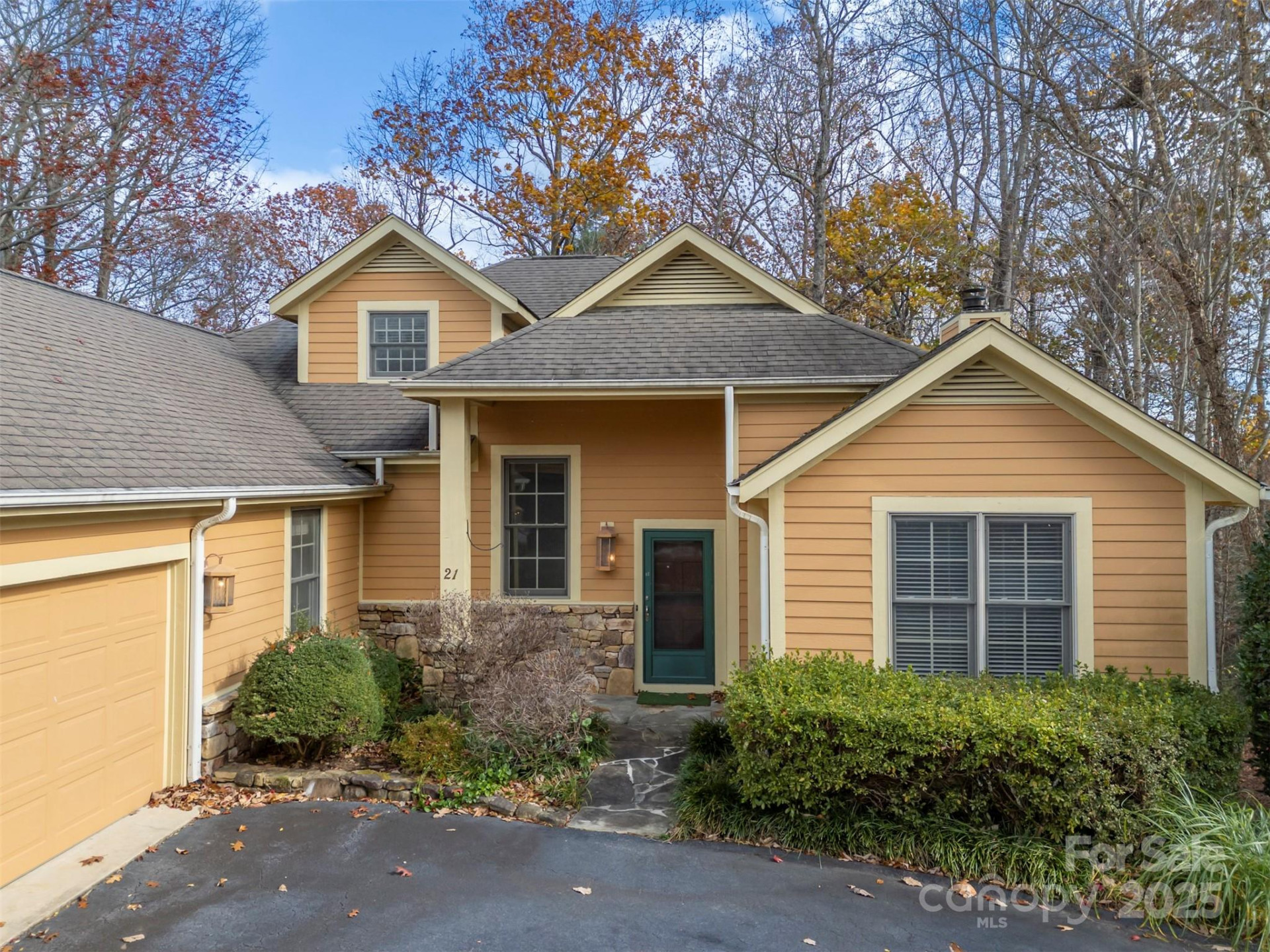 21 Wild Flower Hollow - Photo 3