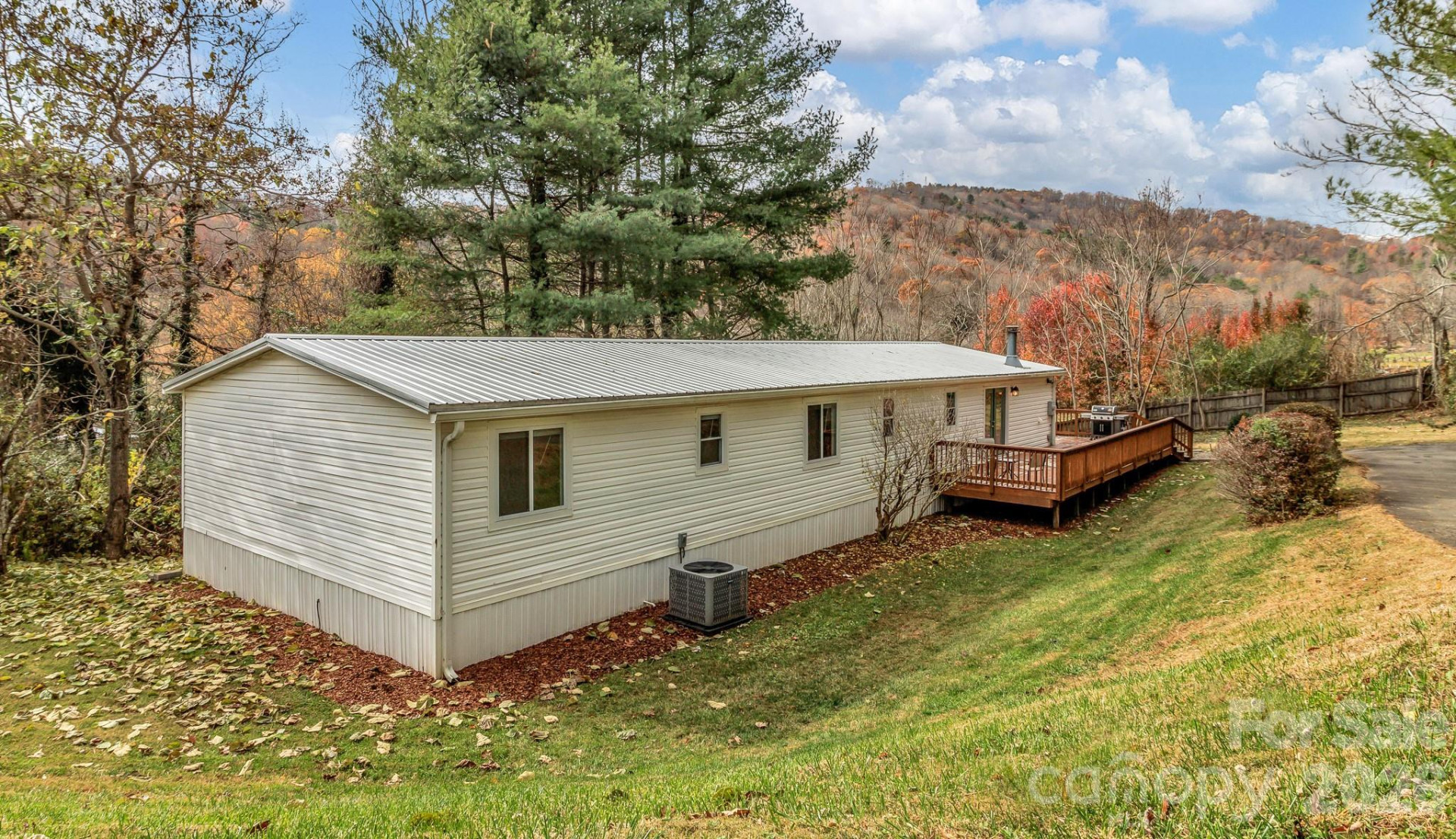 118 Heather Drive - Photo 3