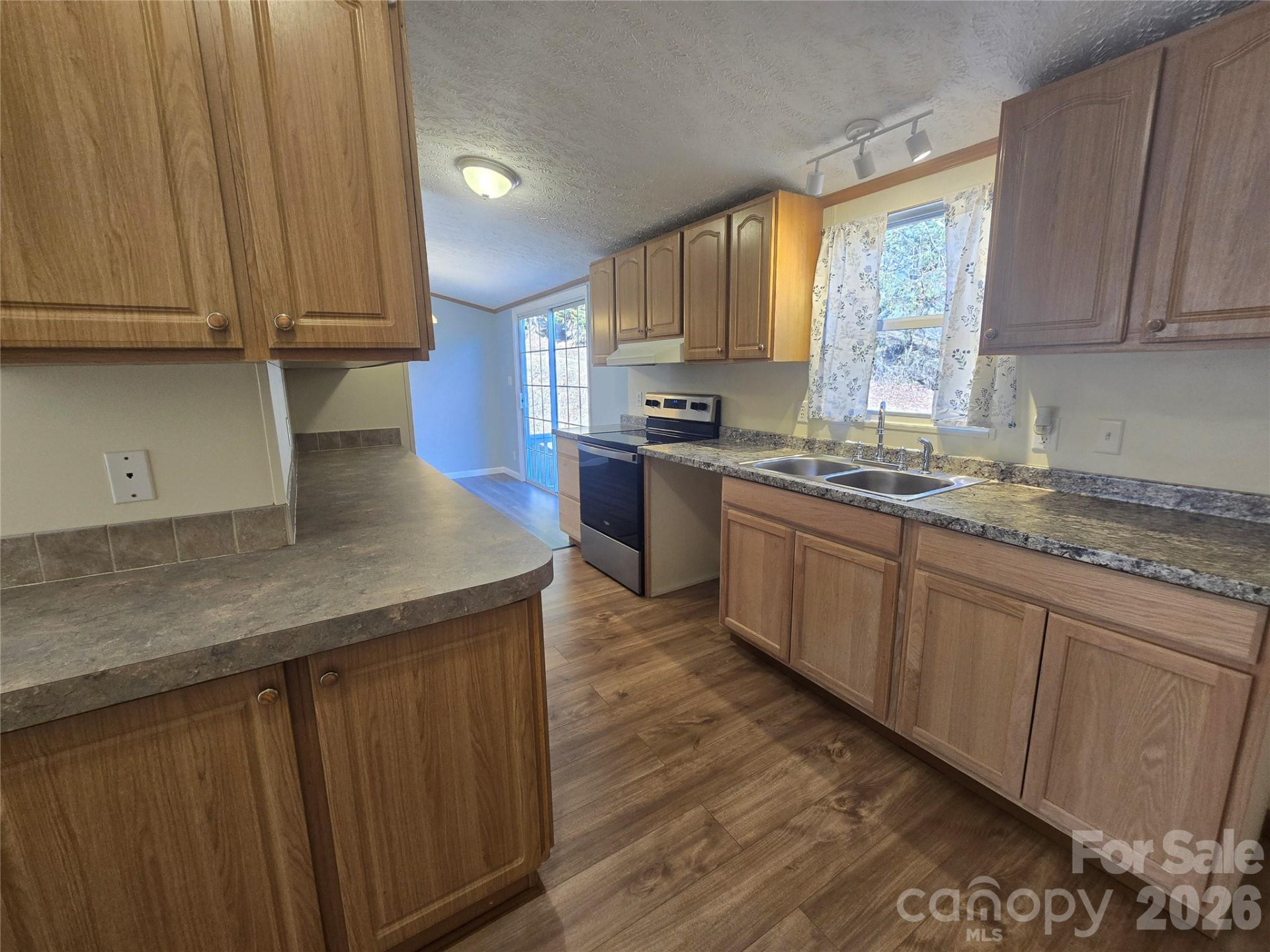 71 London Lane - Photo 11