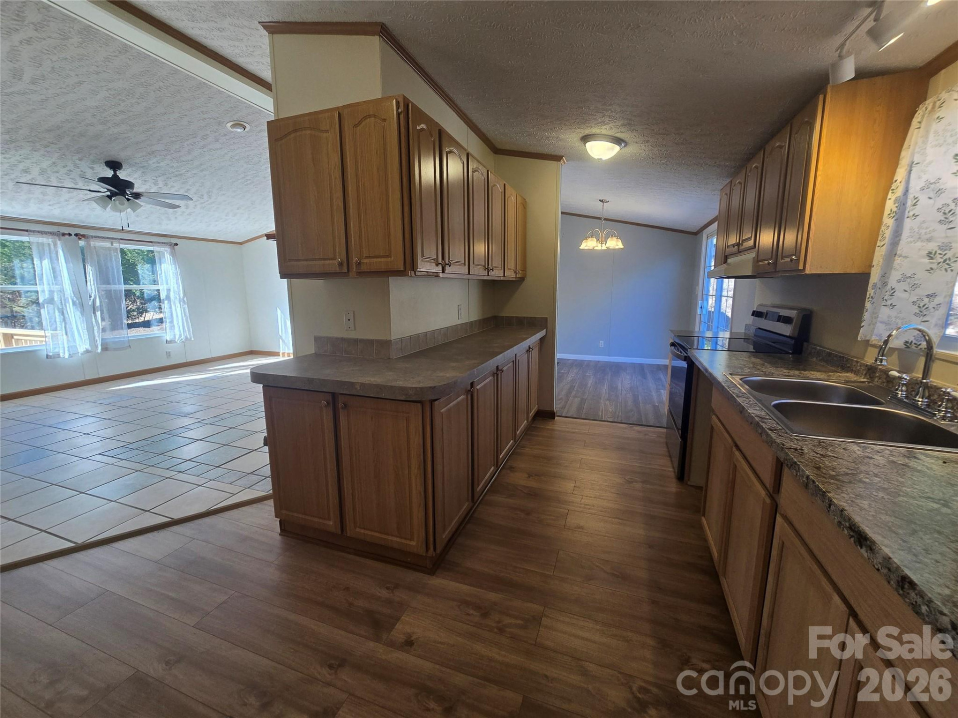 71 London Lane - Photo 12