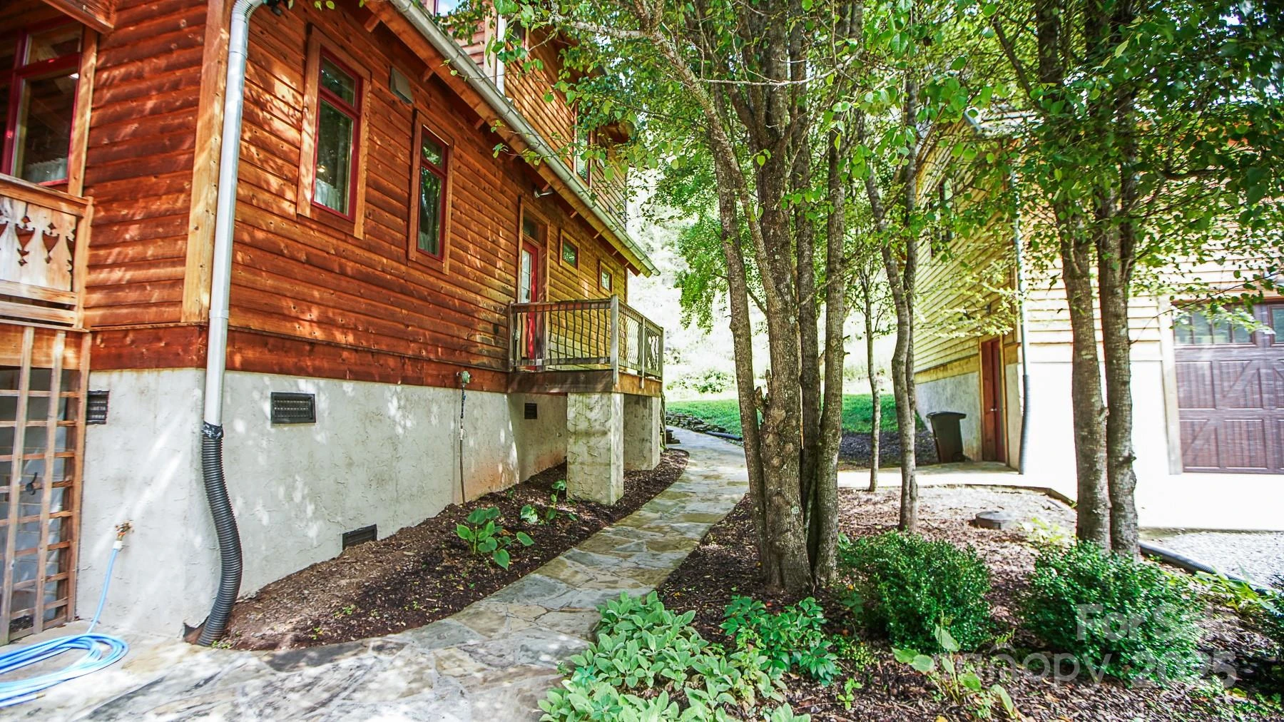 1048 River Road - Photo 4