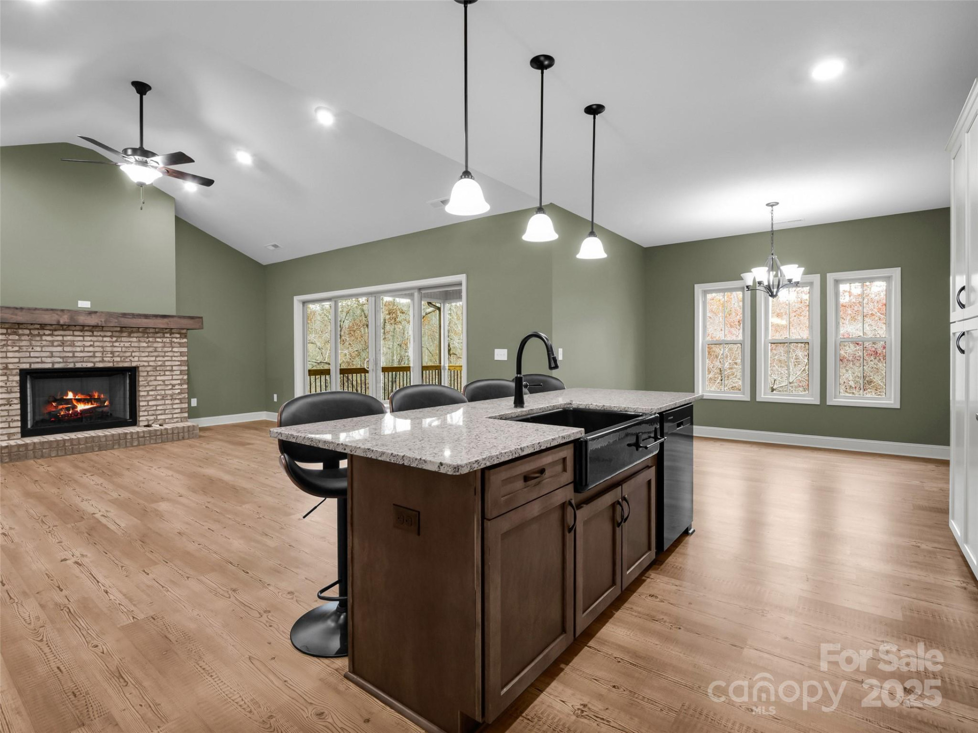 140 Cove Crest Drive - Photo 14