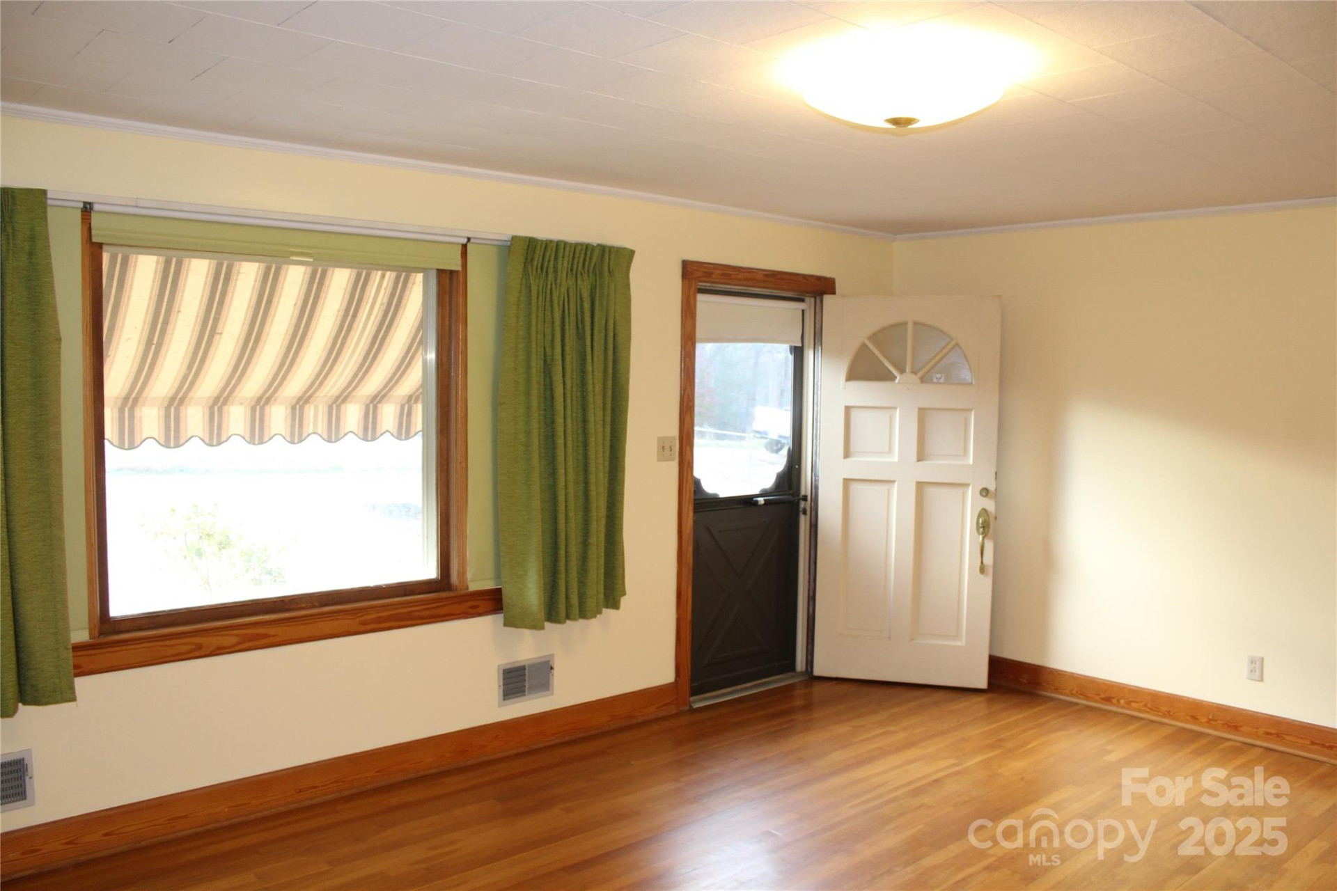 1761 Dearborn Street Extension - Photo 12