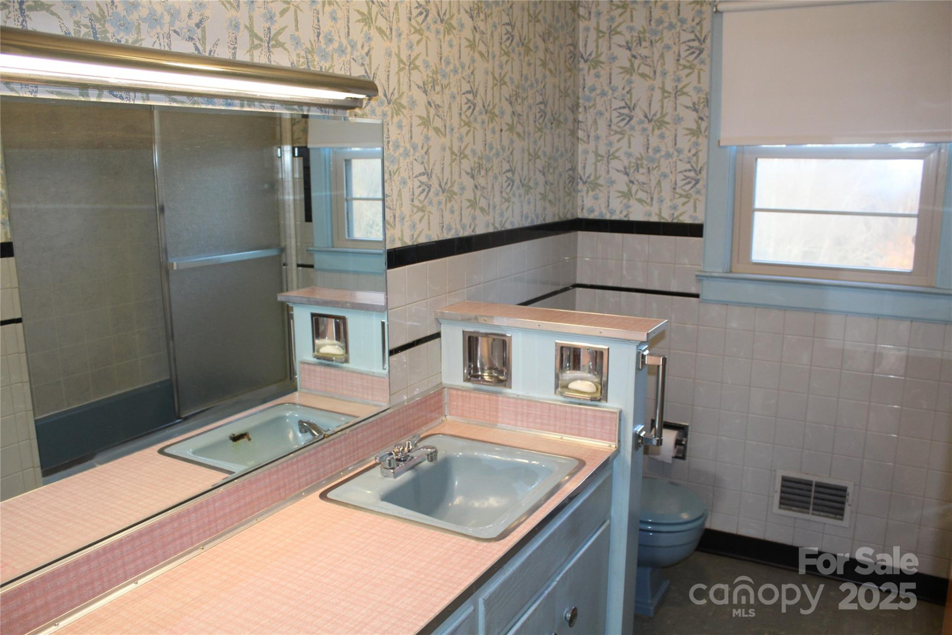 1761 Dearborn Street Extension - Photo 18