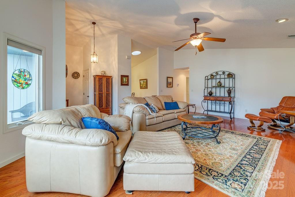 411 Kyfields Street - Photo 5