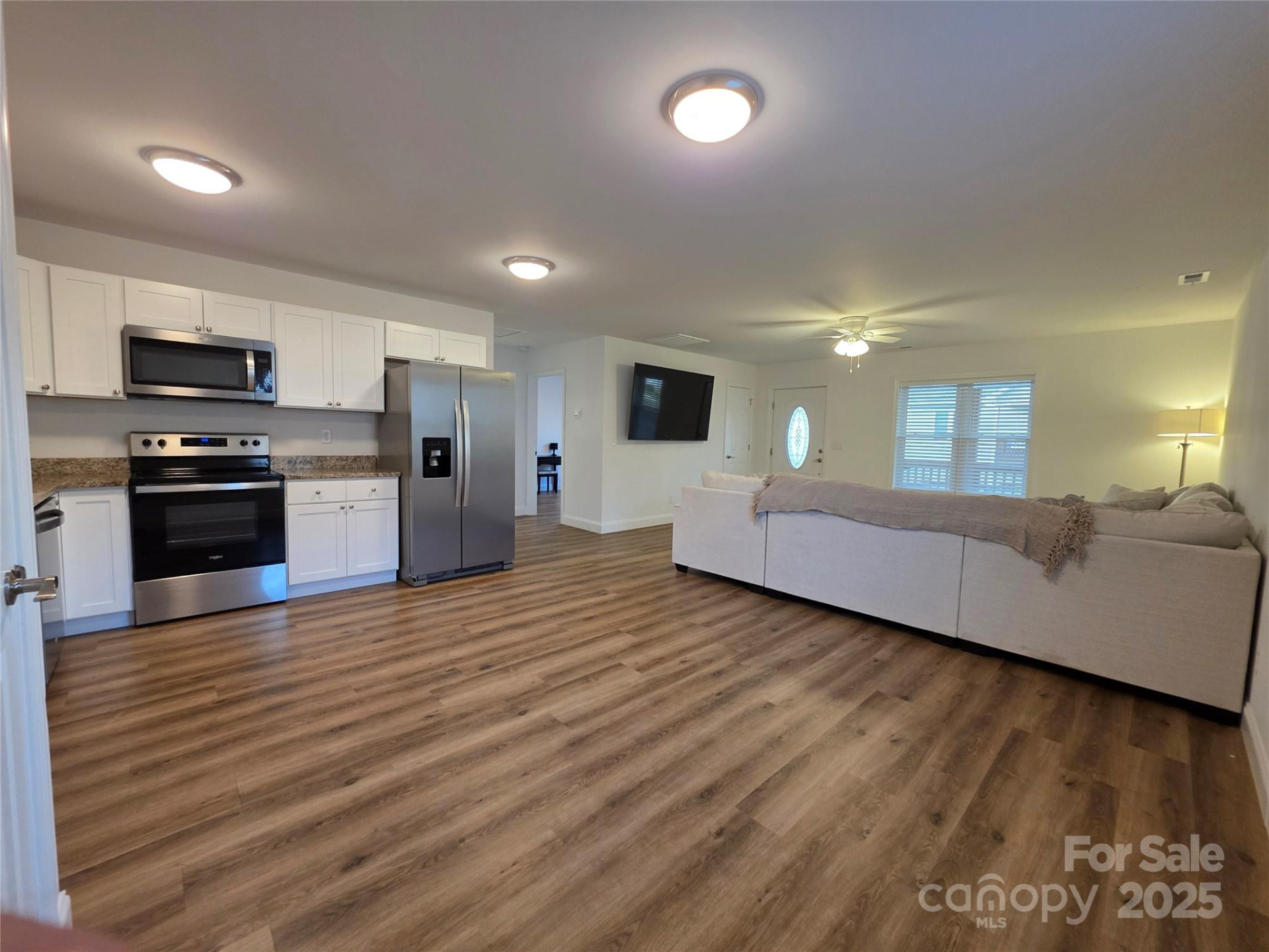 48 Patriot Place #37 - Photo 6