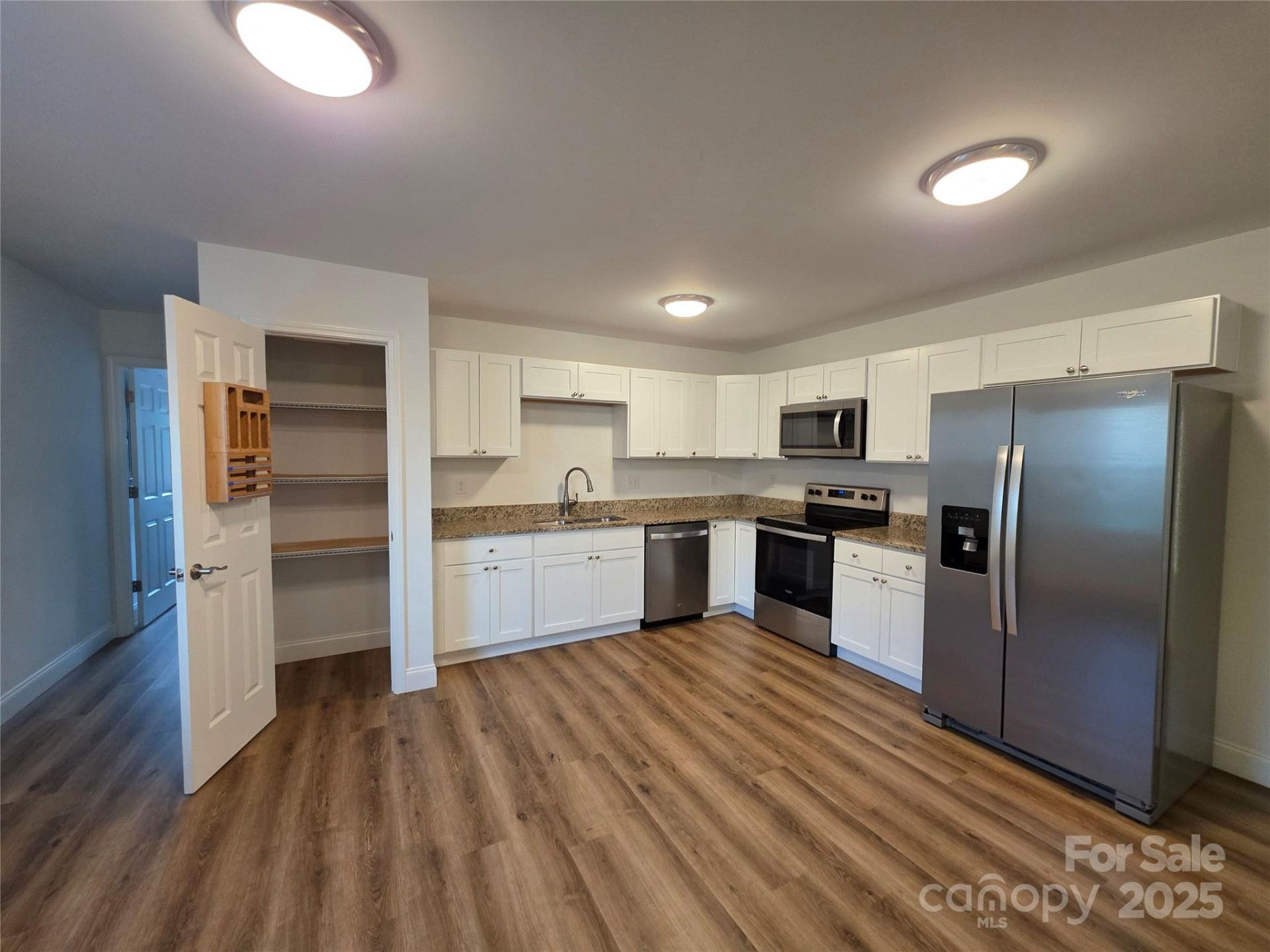 48 Patriot Place #37 - Photo 7