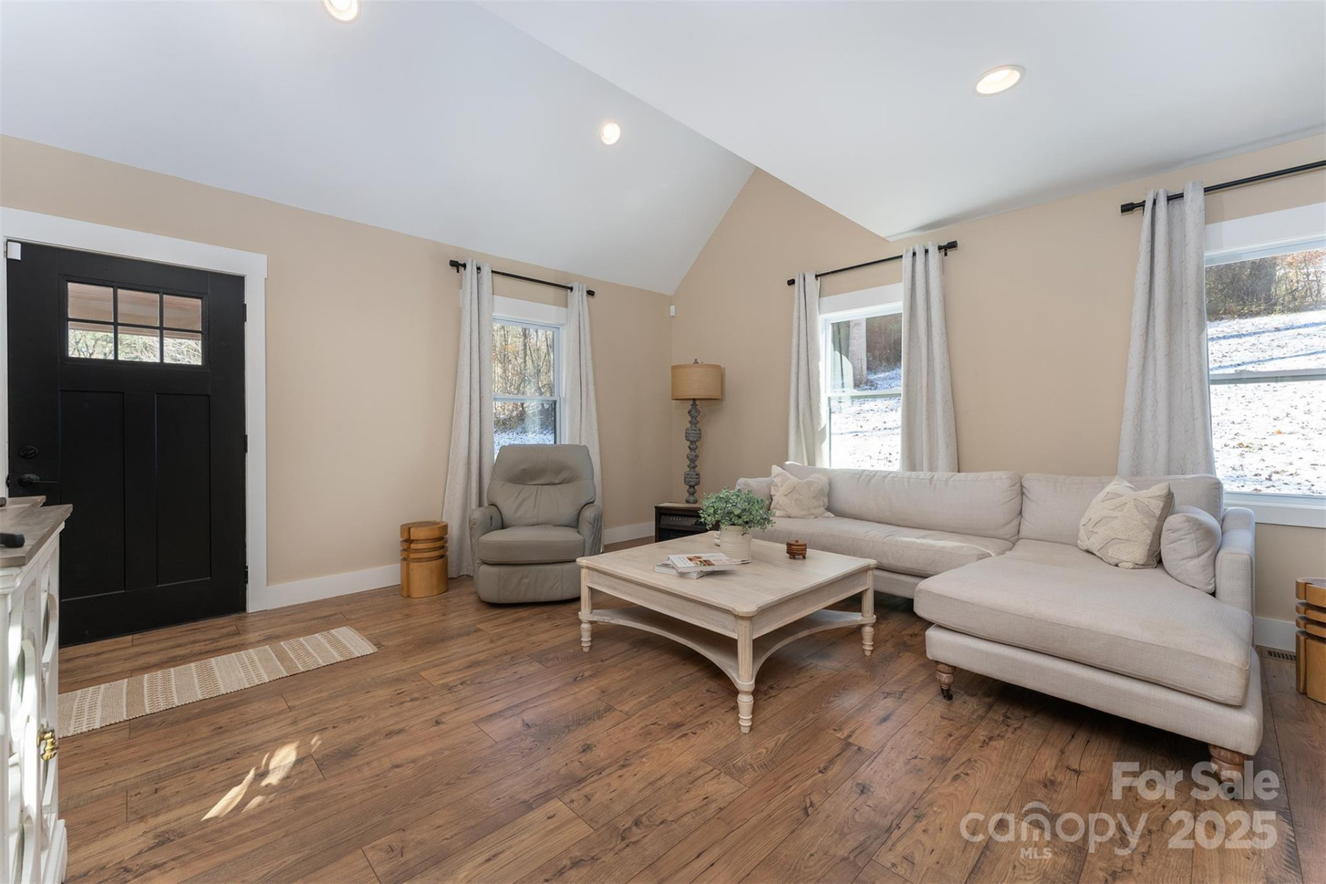 15 Eaglebear Drive - Photo 2