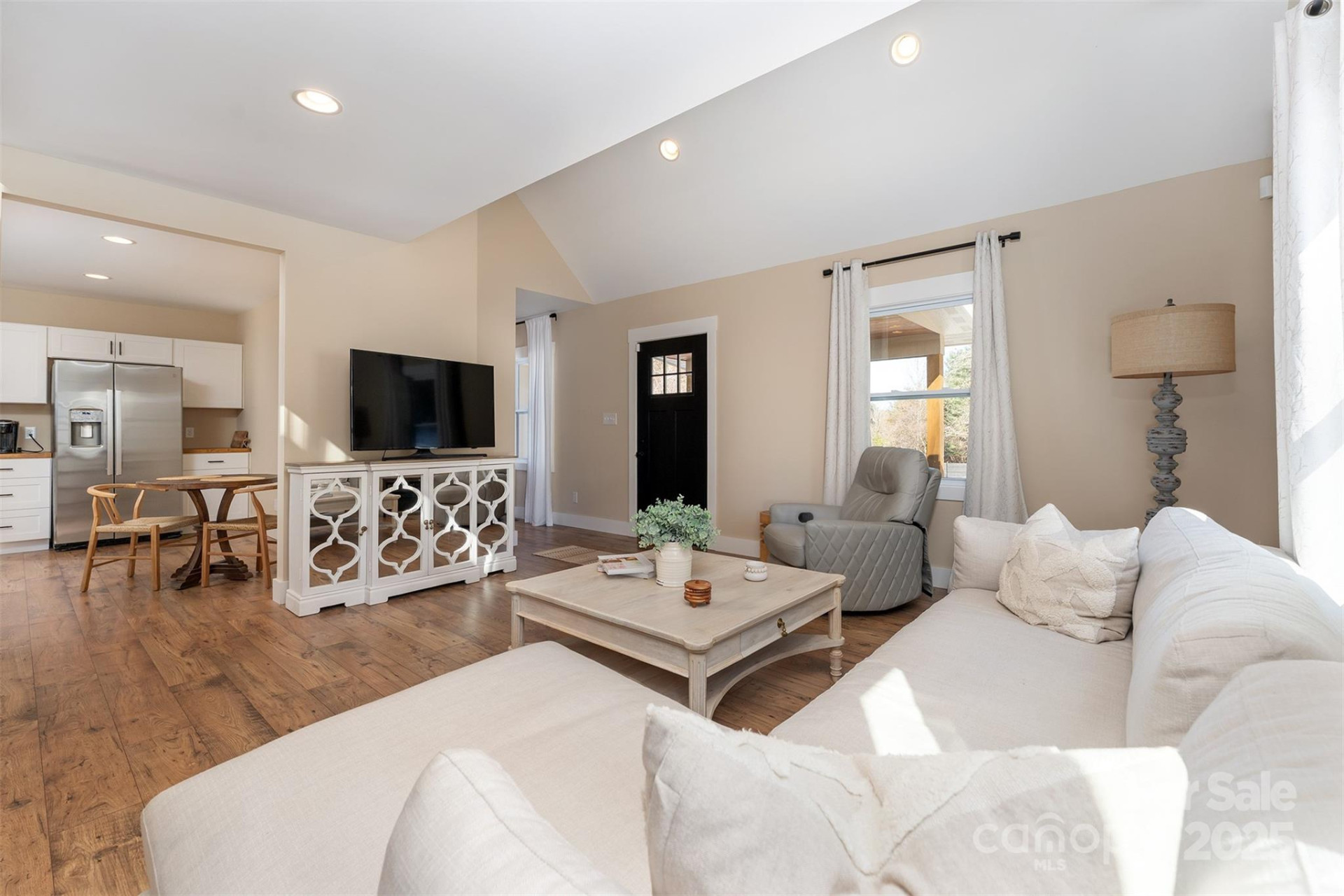 15 Eaglebear Drive - Photo 5