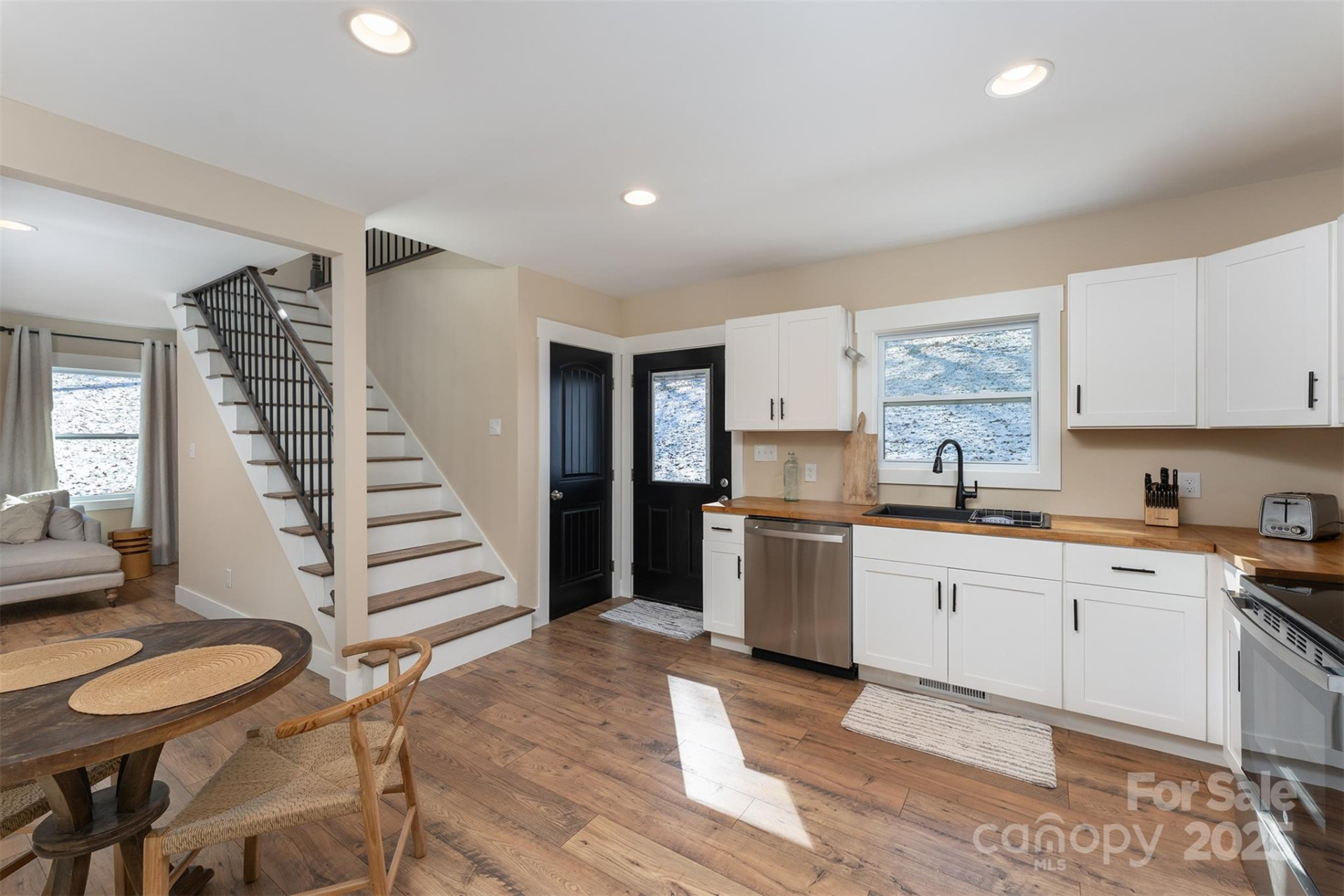 15 Eaglebear Drive - Photo 7