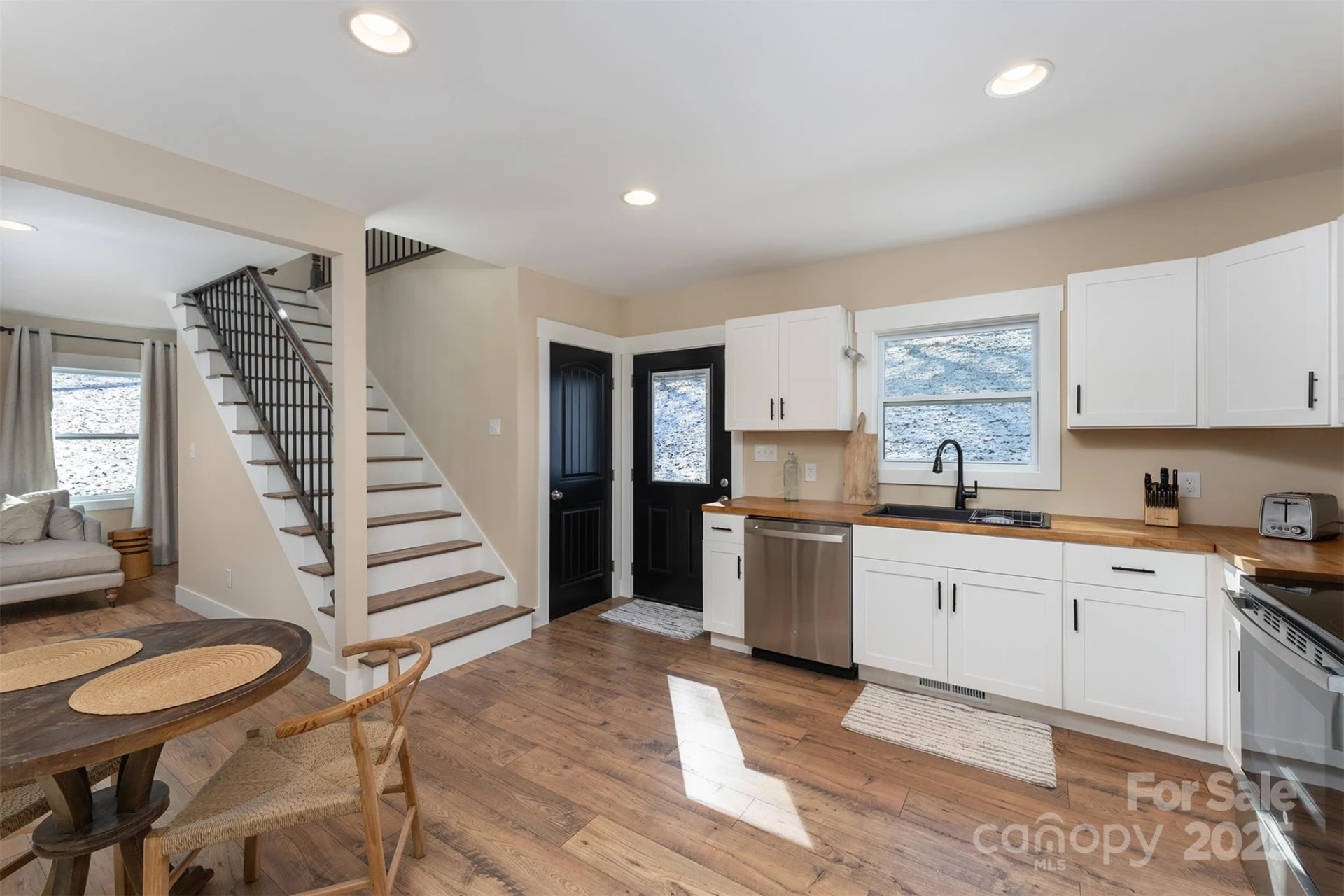 15 Eaglebear Drive - Photo 7