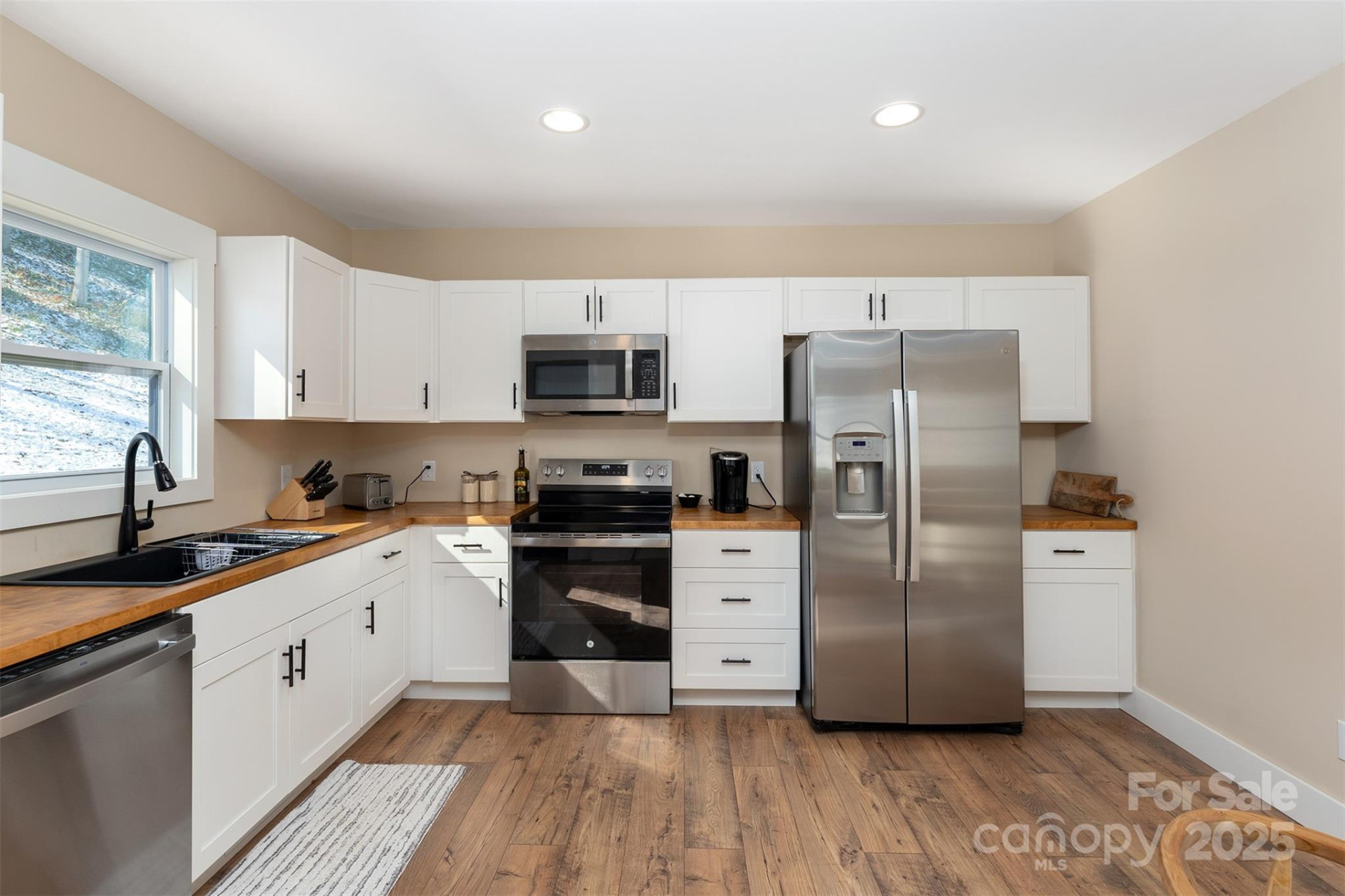 15 Eaglebear Drive - Photo 8