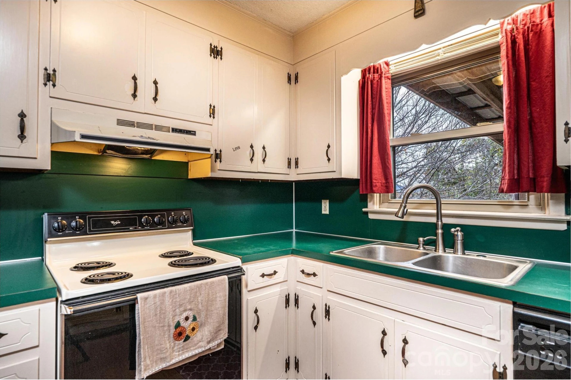 2570 Raintree Street - Photo 26