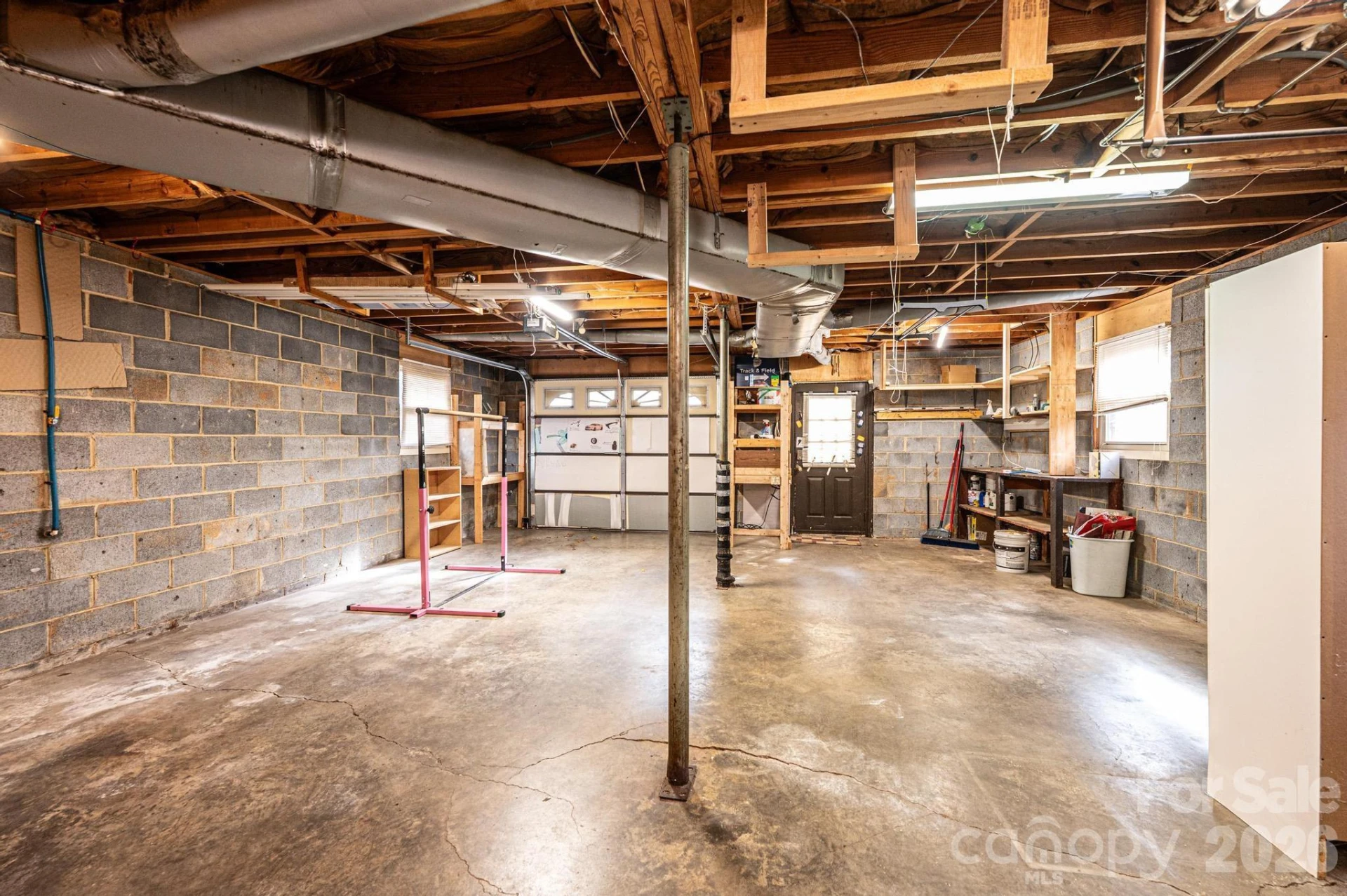 2570 Raintree Street - Photo 50
