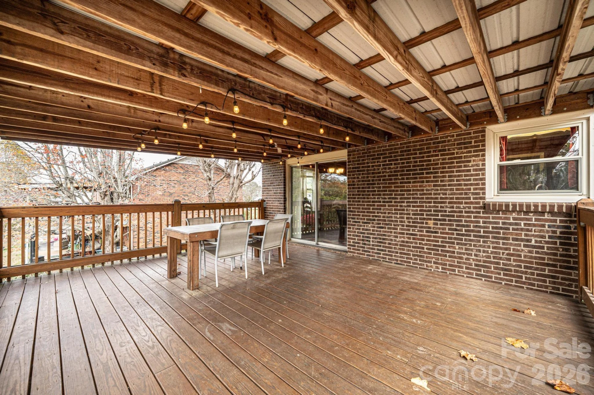 2570 Raintree Street - Photo 8