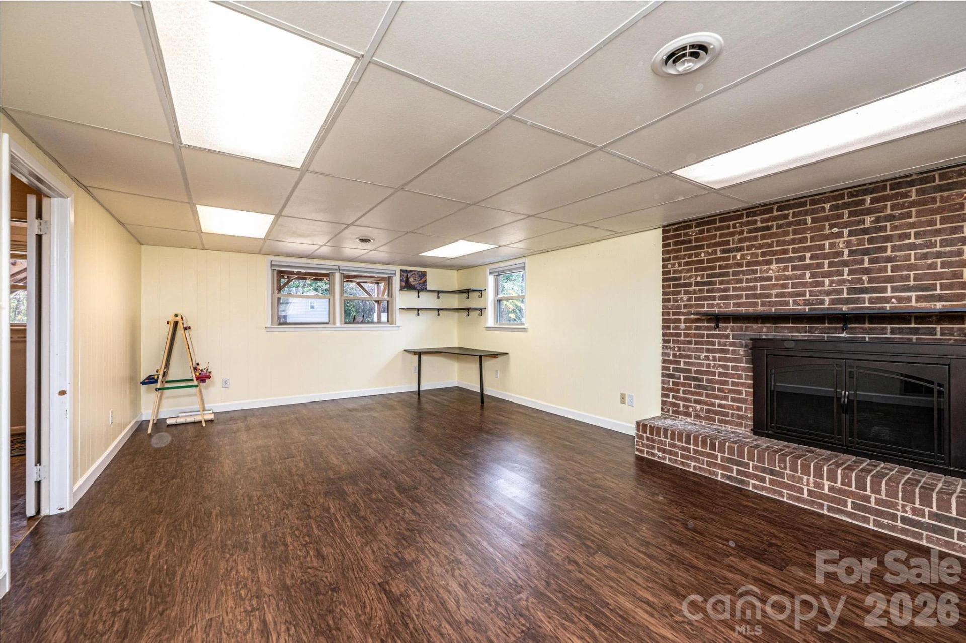 2570 Raintree Street - Photo 10