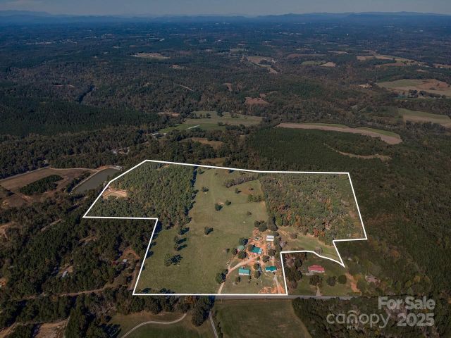 398 W V Thompson Road, Rutherfordton, NC, 28139