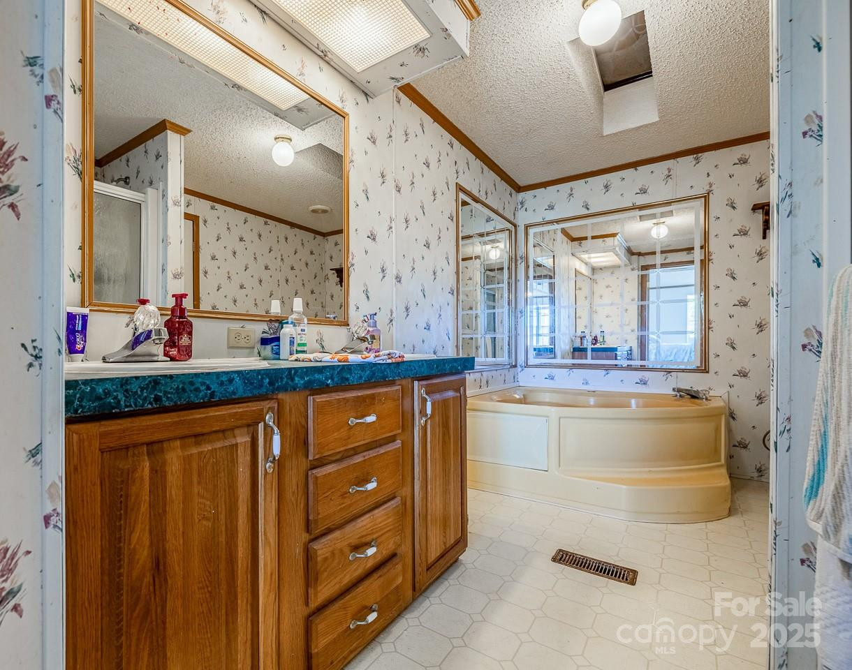 398 W V Thompson Road - Photo 11