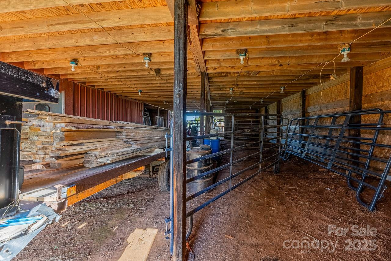 398 W V Thompson Road - Photo 21