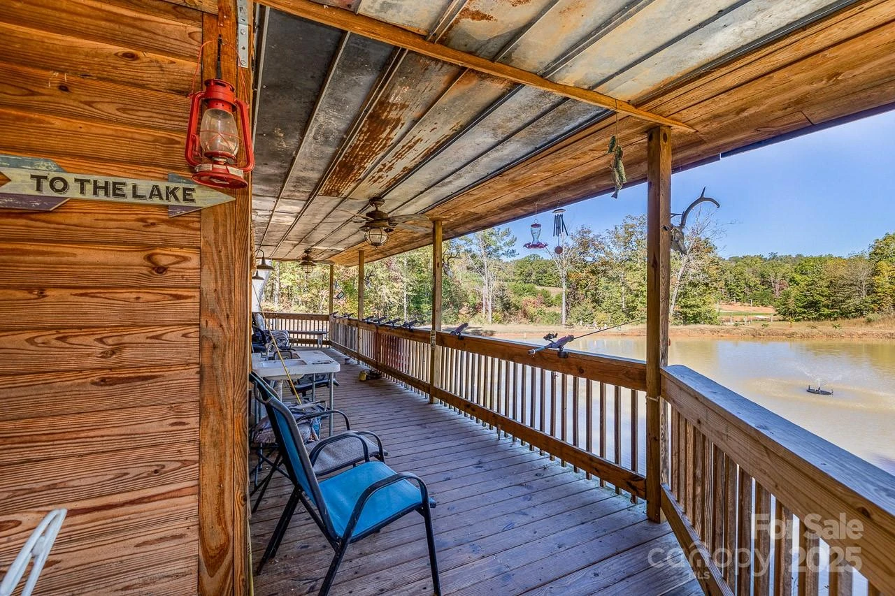 398 W V Thompson Road - Photo 32
