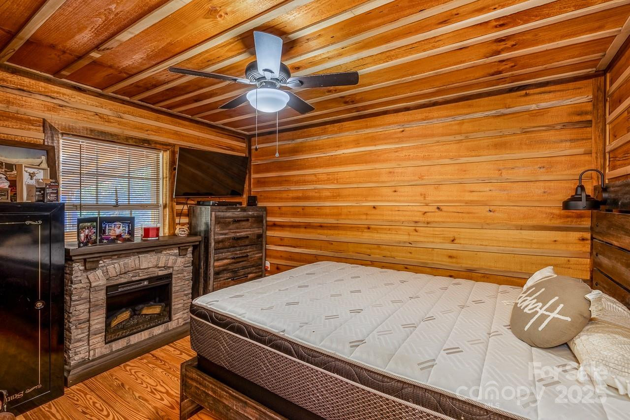 398 W V Thompson Road - Photo 39