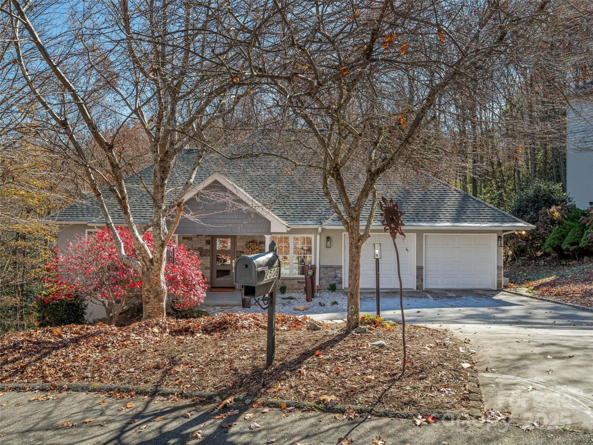 2508 Carriage Falls Court - Photo 2