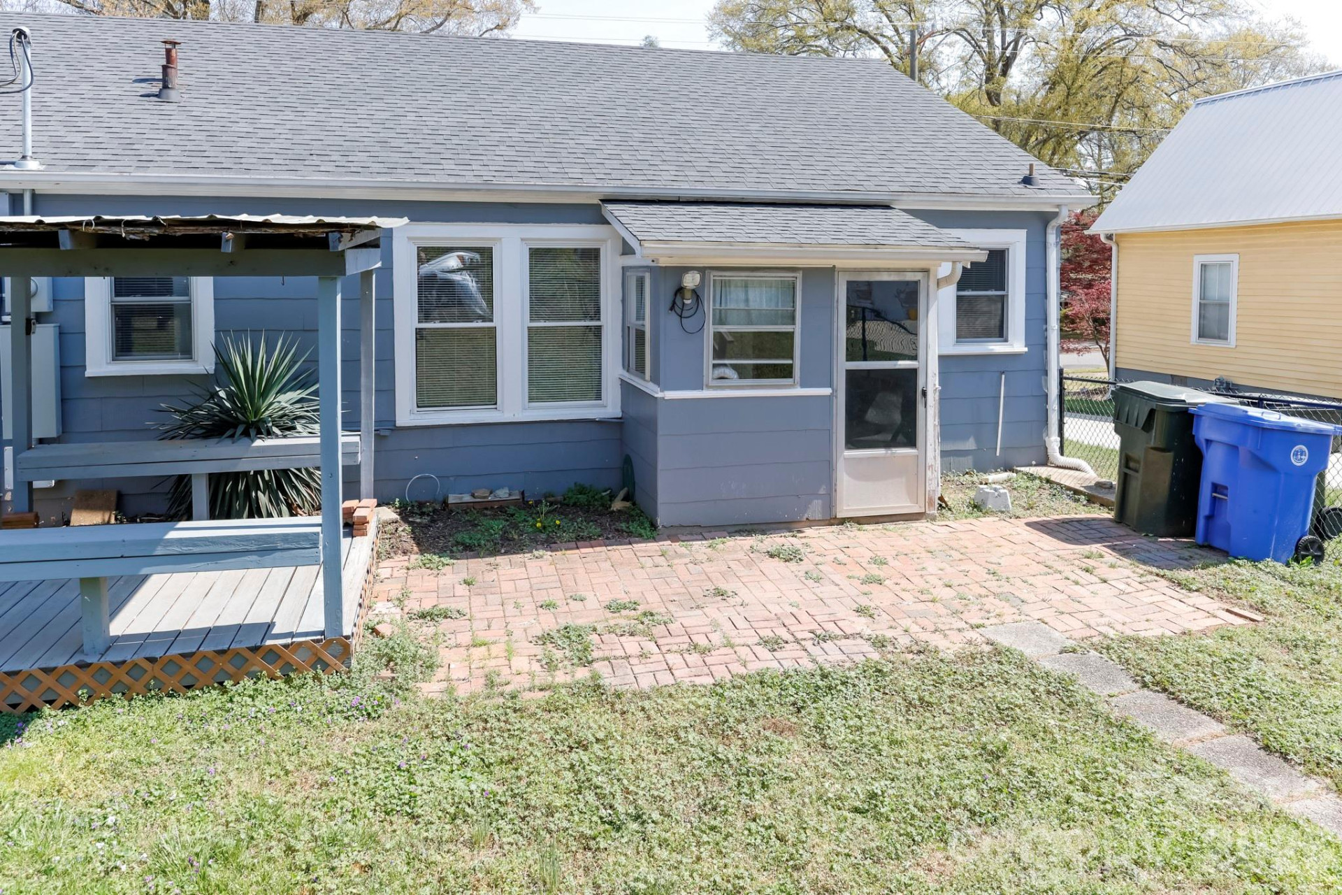 114 Mitchell Street - Photo 8