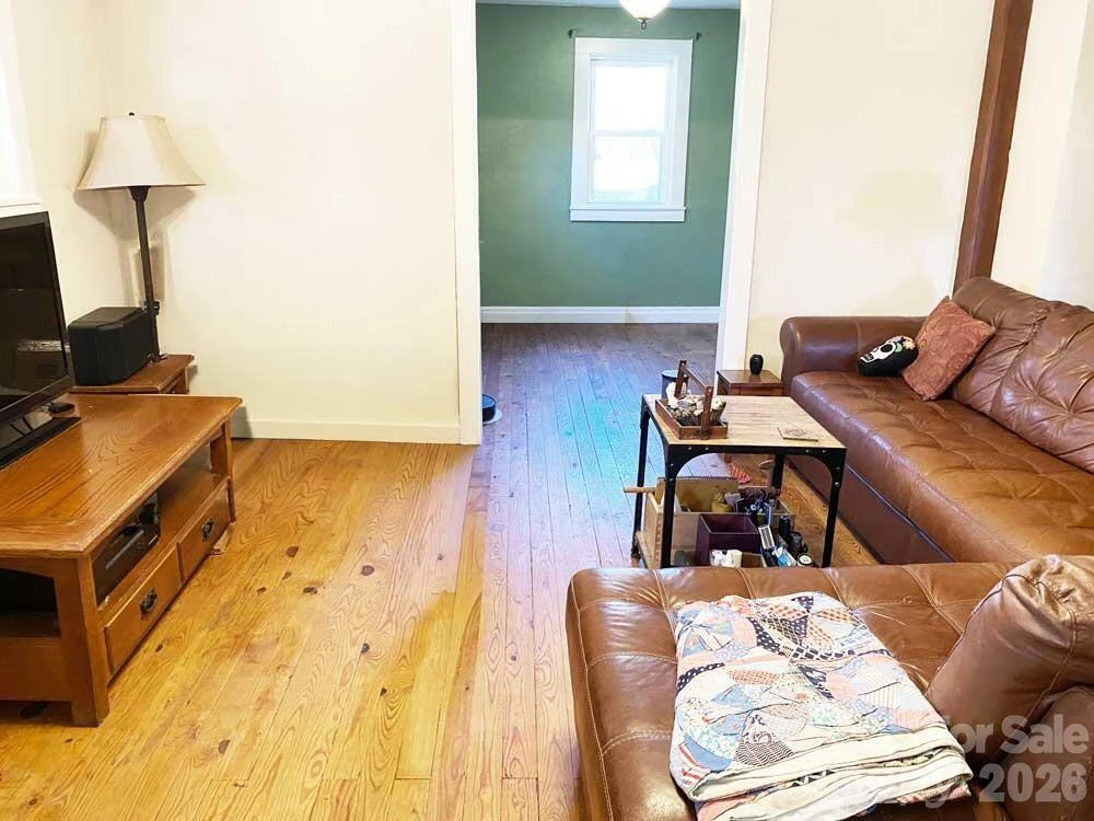 24 Ridge Avenue - Photo 3