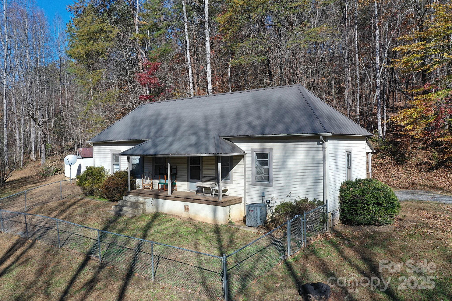 478 Foxwood Drive - Photo 2