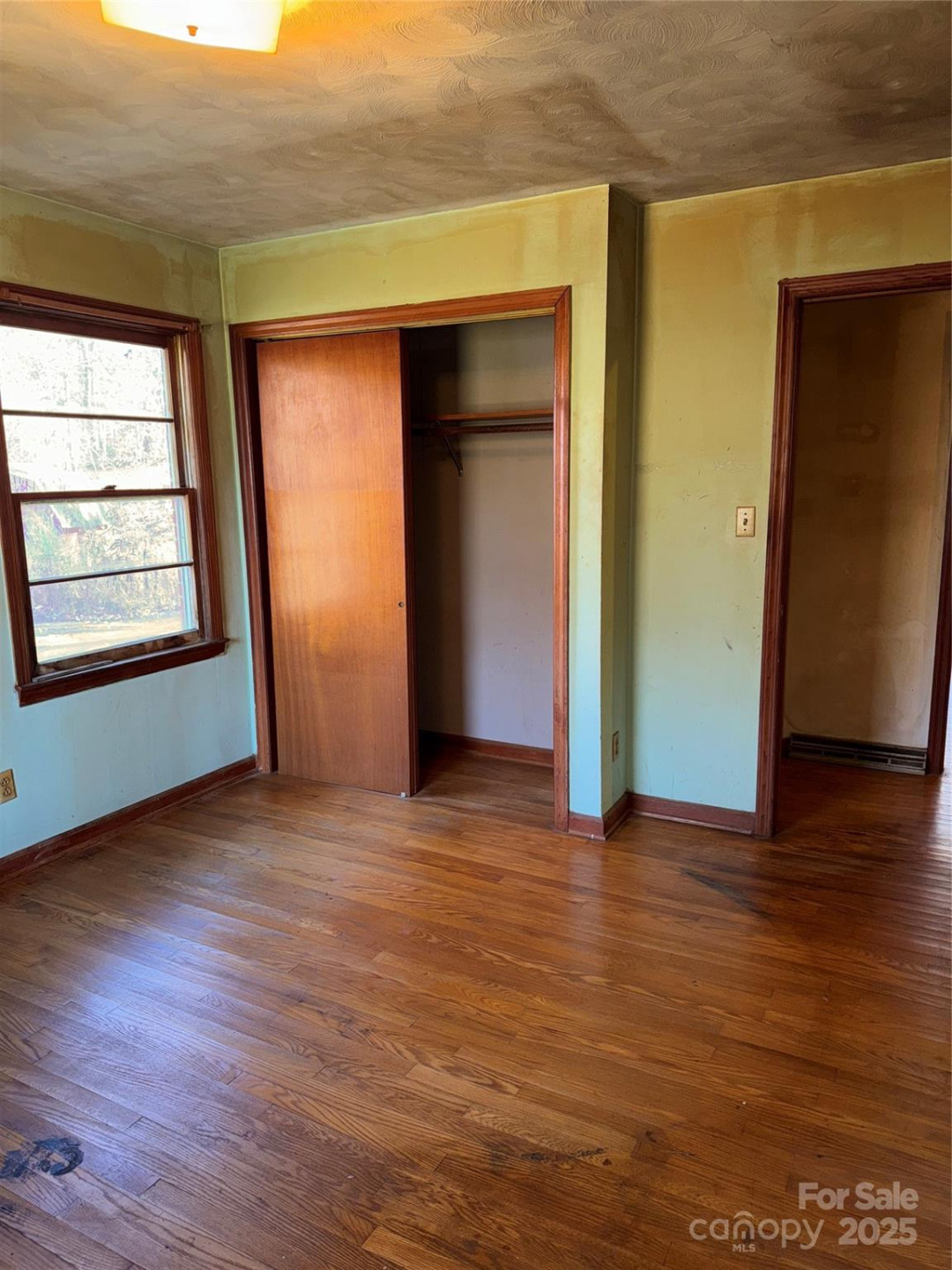 5046 Old Linville Road - Photo 5