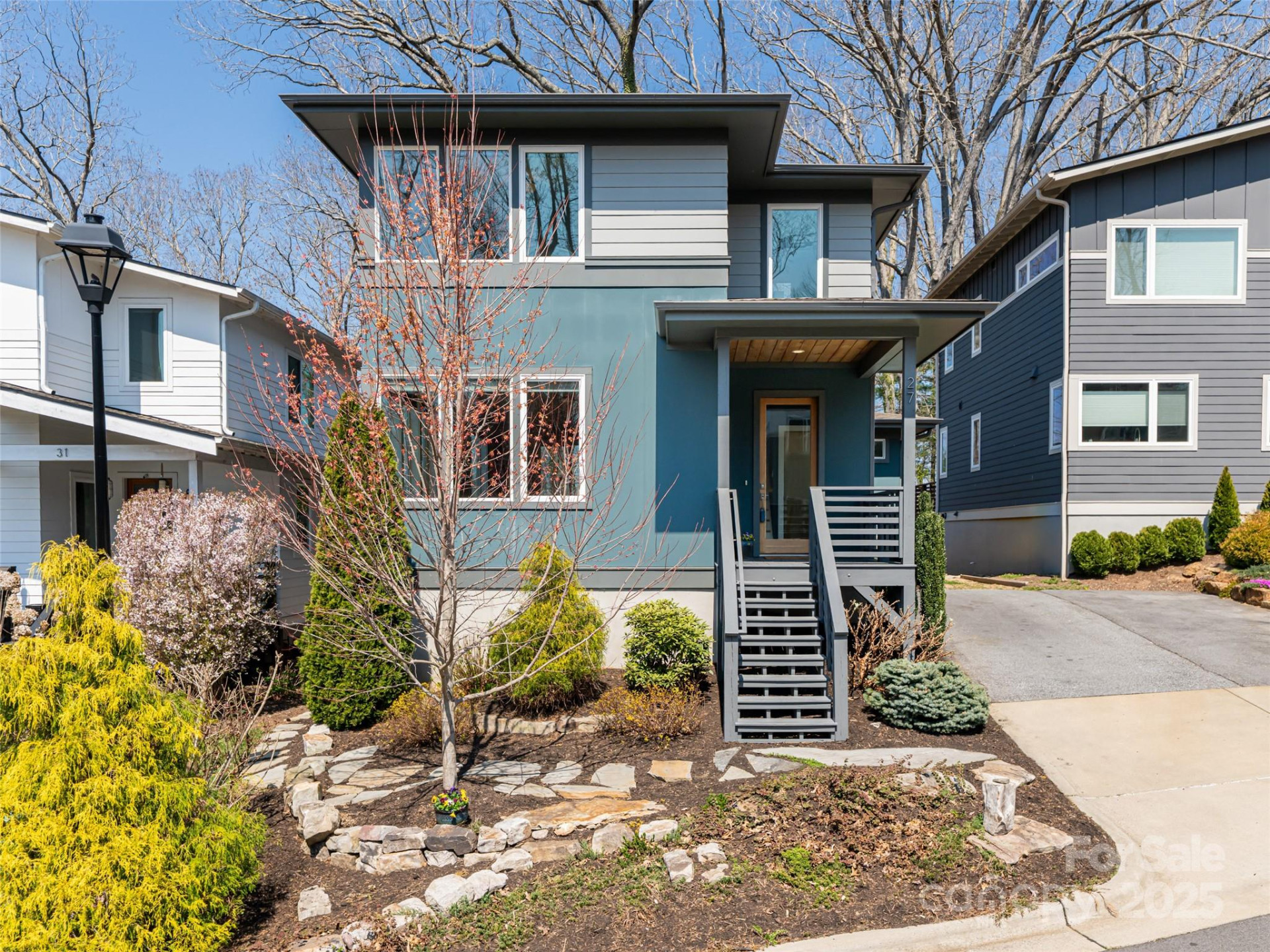 27 Mauricet Lane - Photo 2