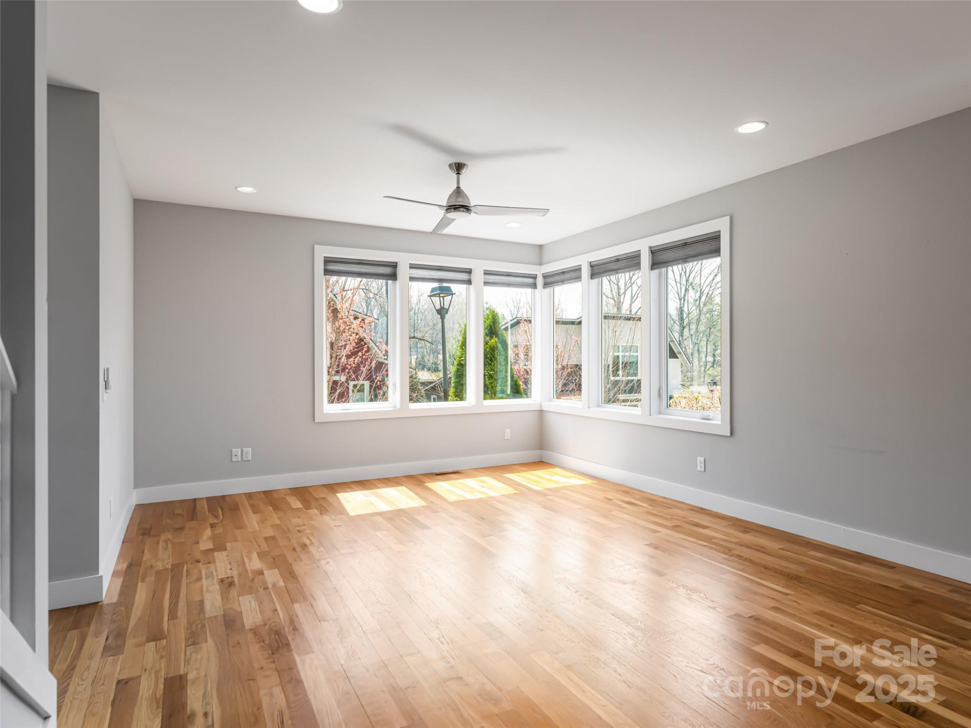 27 Mauricet Lane - Photo 11