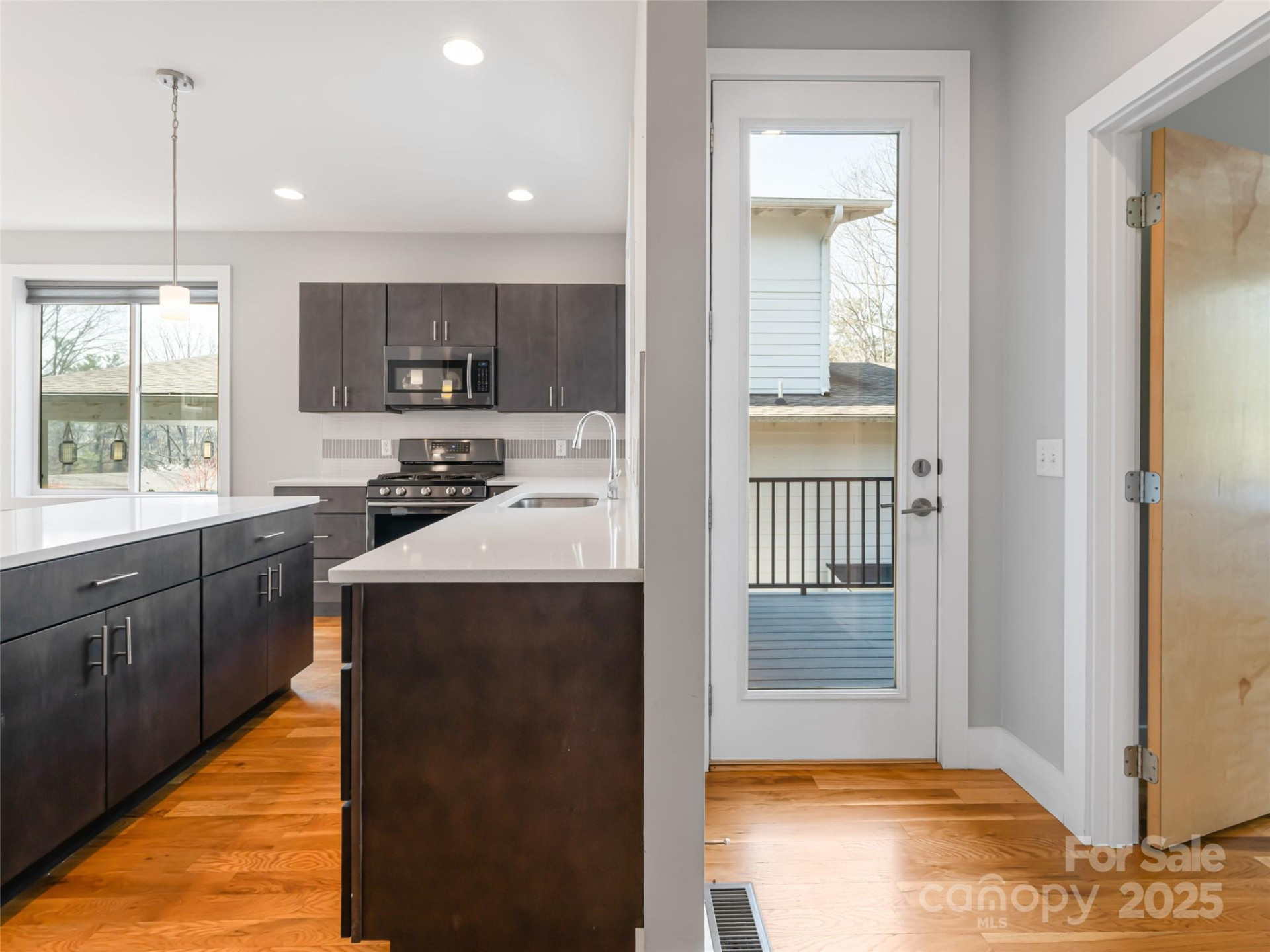 27 Mauricet Lane - Photo 16