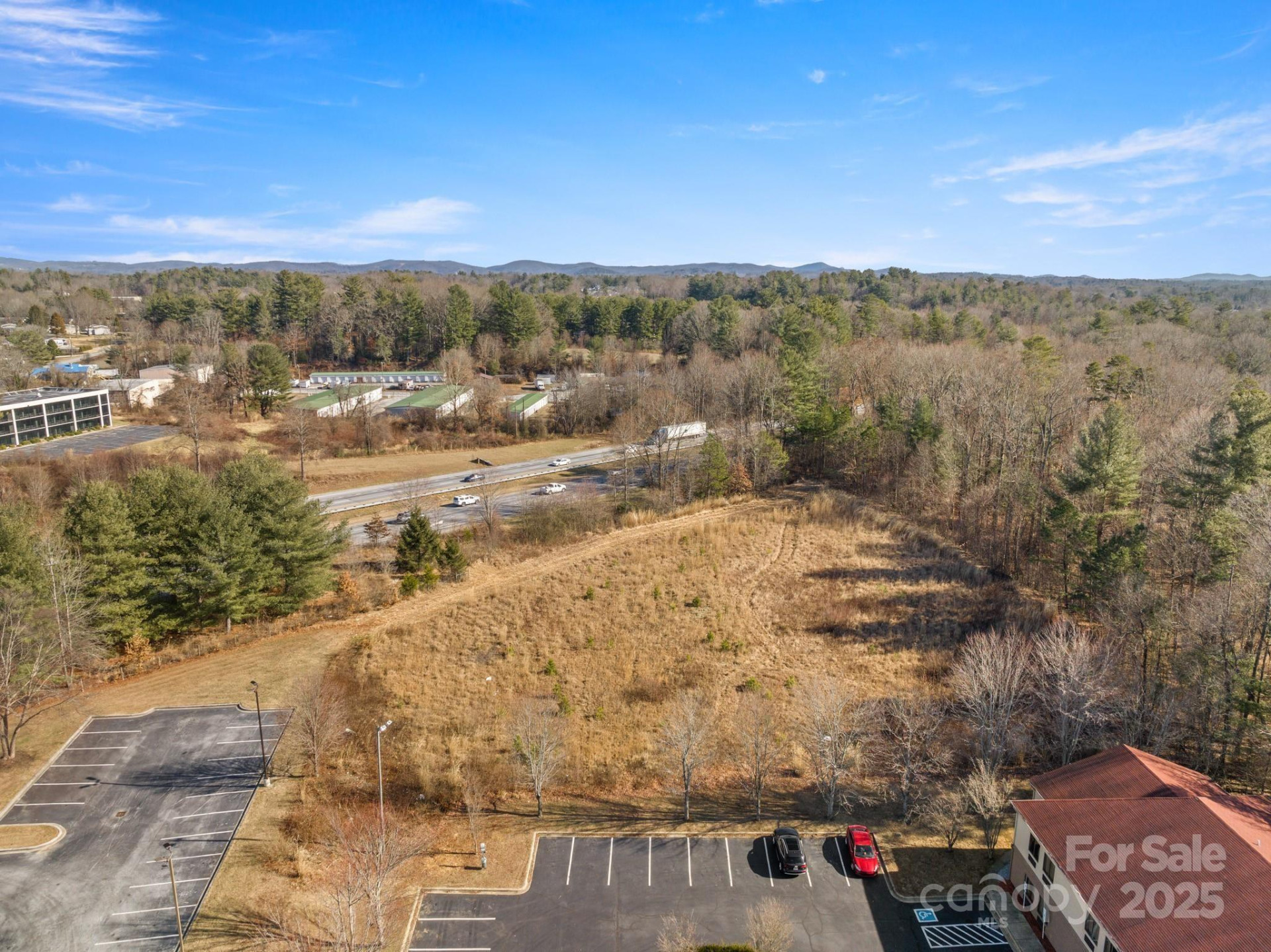 240 Mitchelle Drive - Photo 2