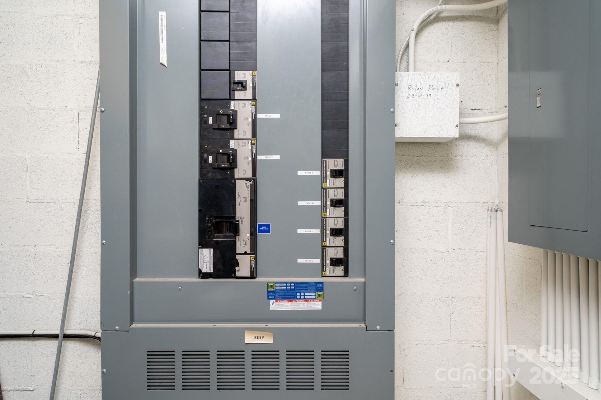 240 Mitchelle Drive - Photo 15